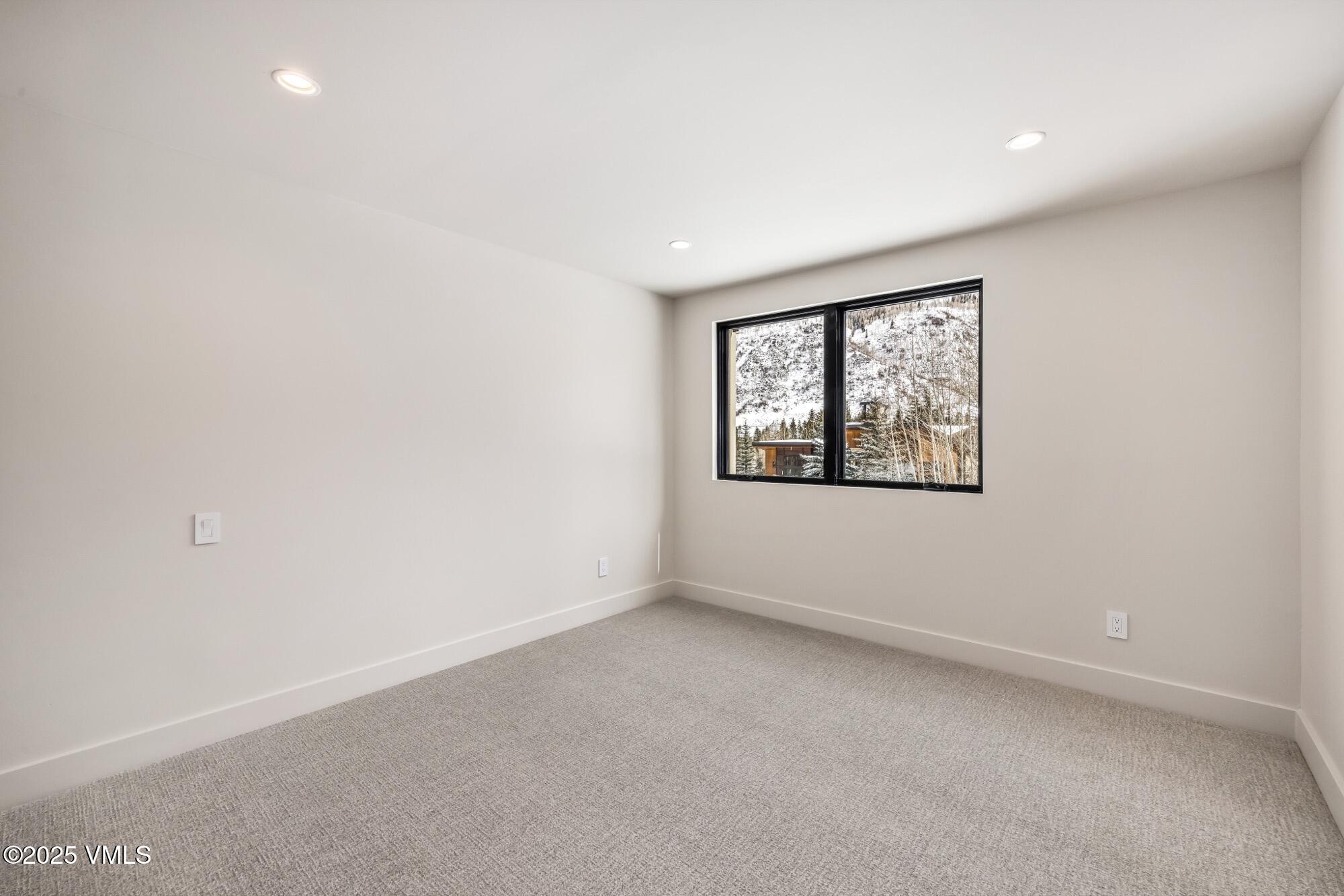 5074 Main Gore Drive S, B Property Photo 33
