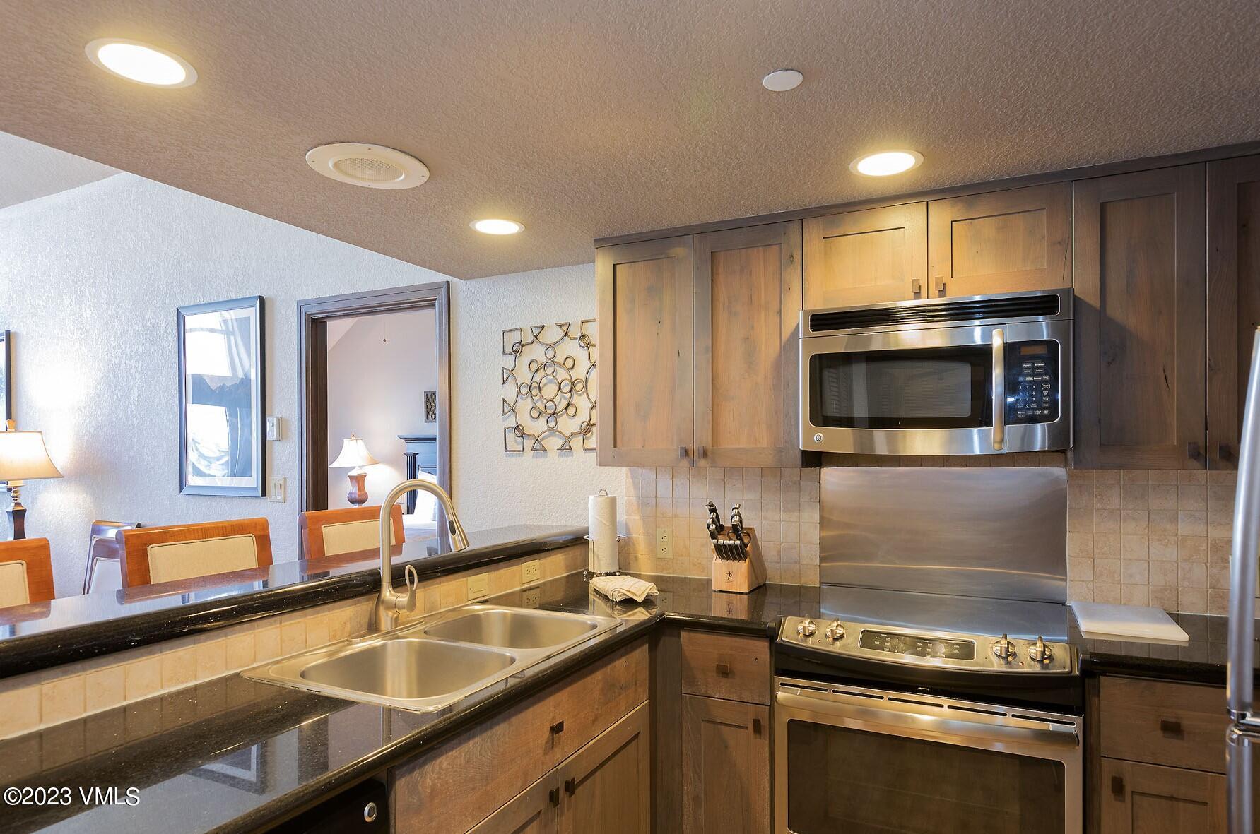 210 Offerson Road, R-408 Property Photo 7