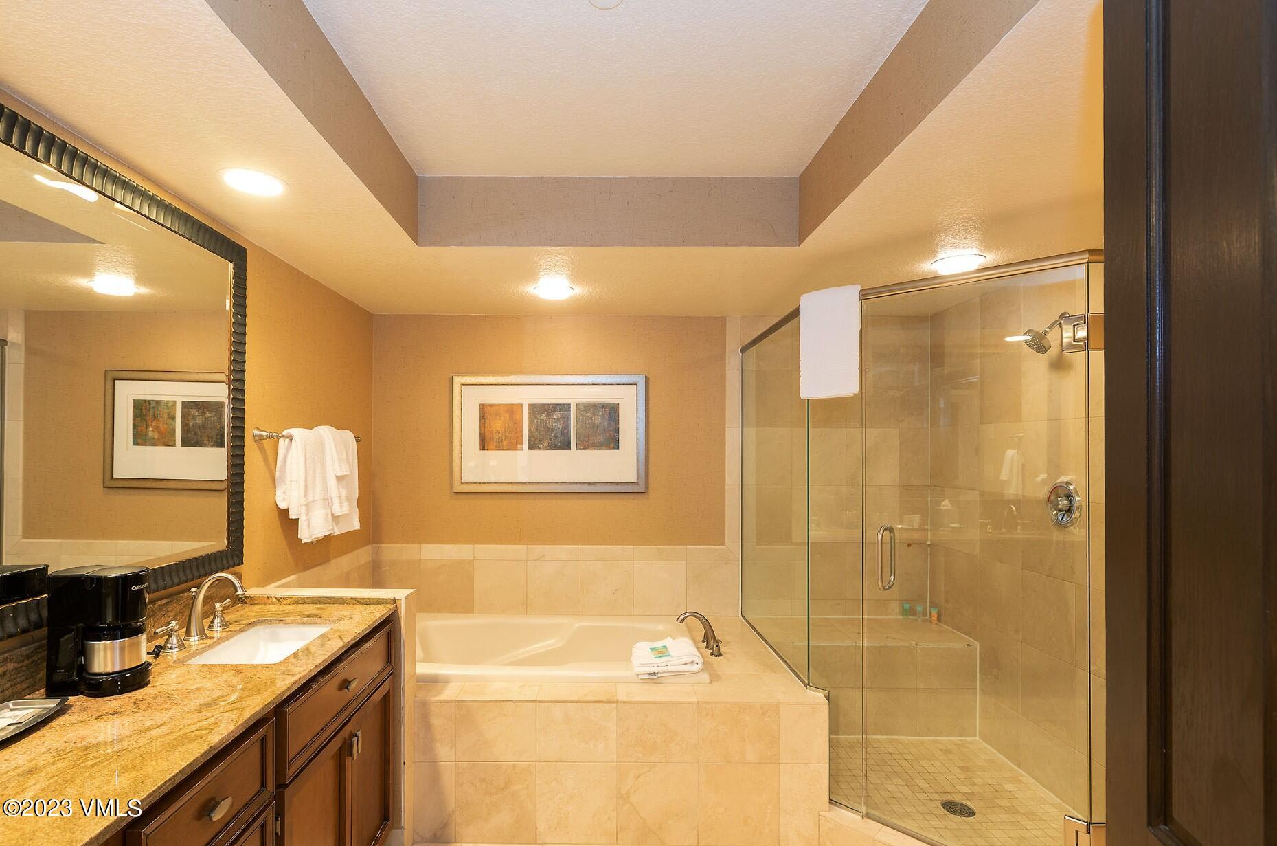 210 Offerson Road, R-408 Property Photo 14