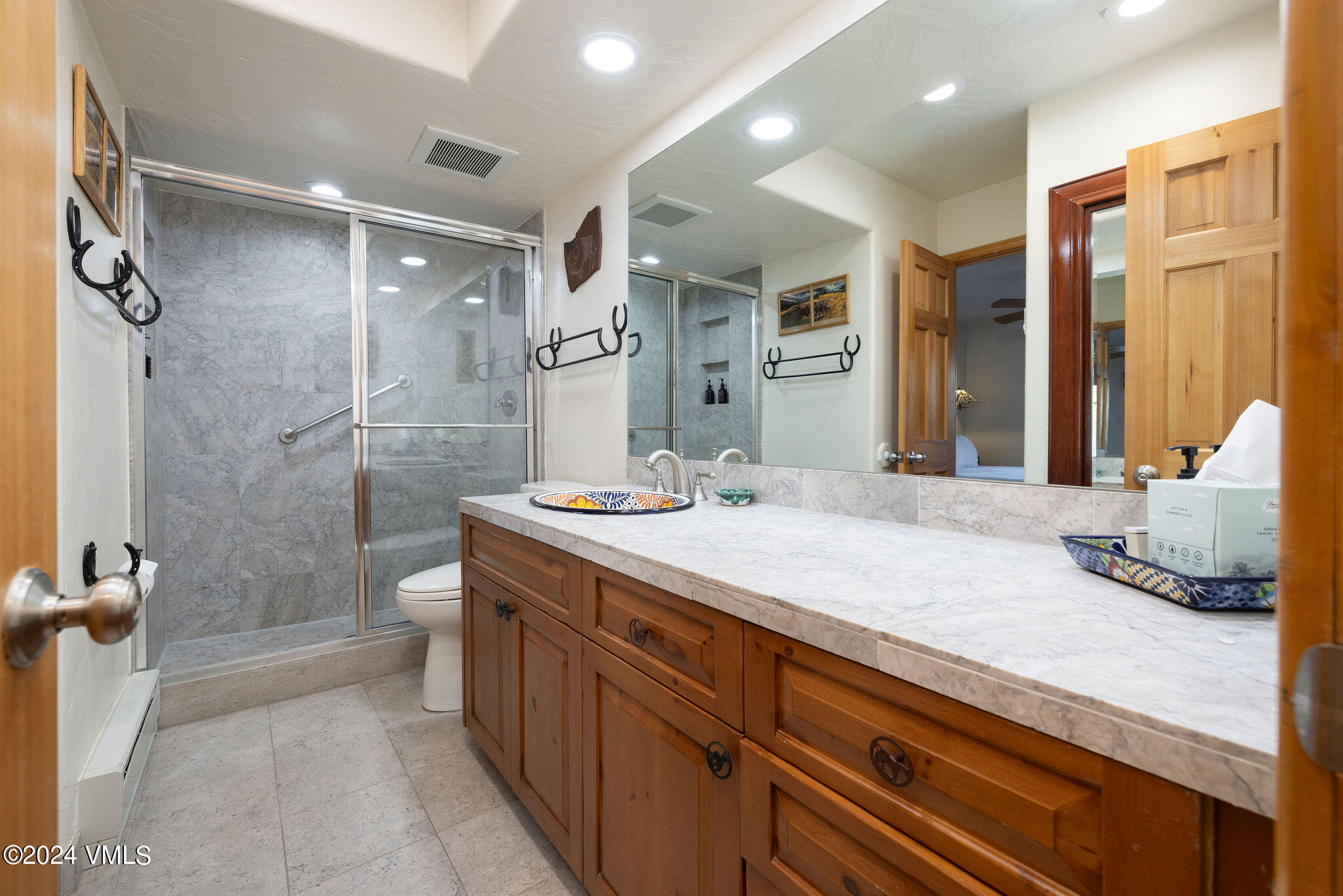 508 E Lionshead Circle, 503 Property Photo 11