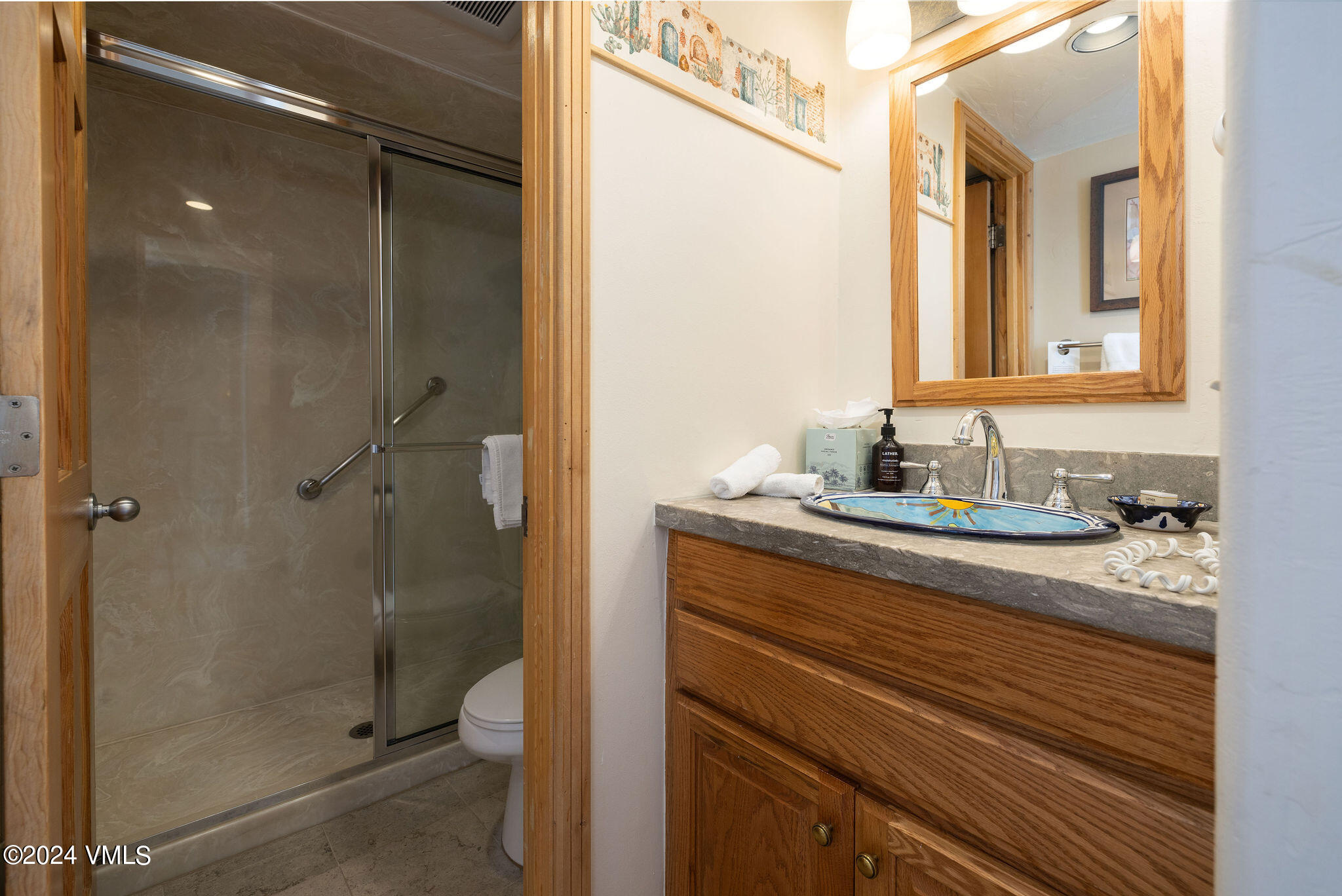 508 E Lionshead Circle, 503 Property Photo 13
