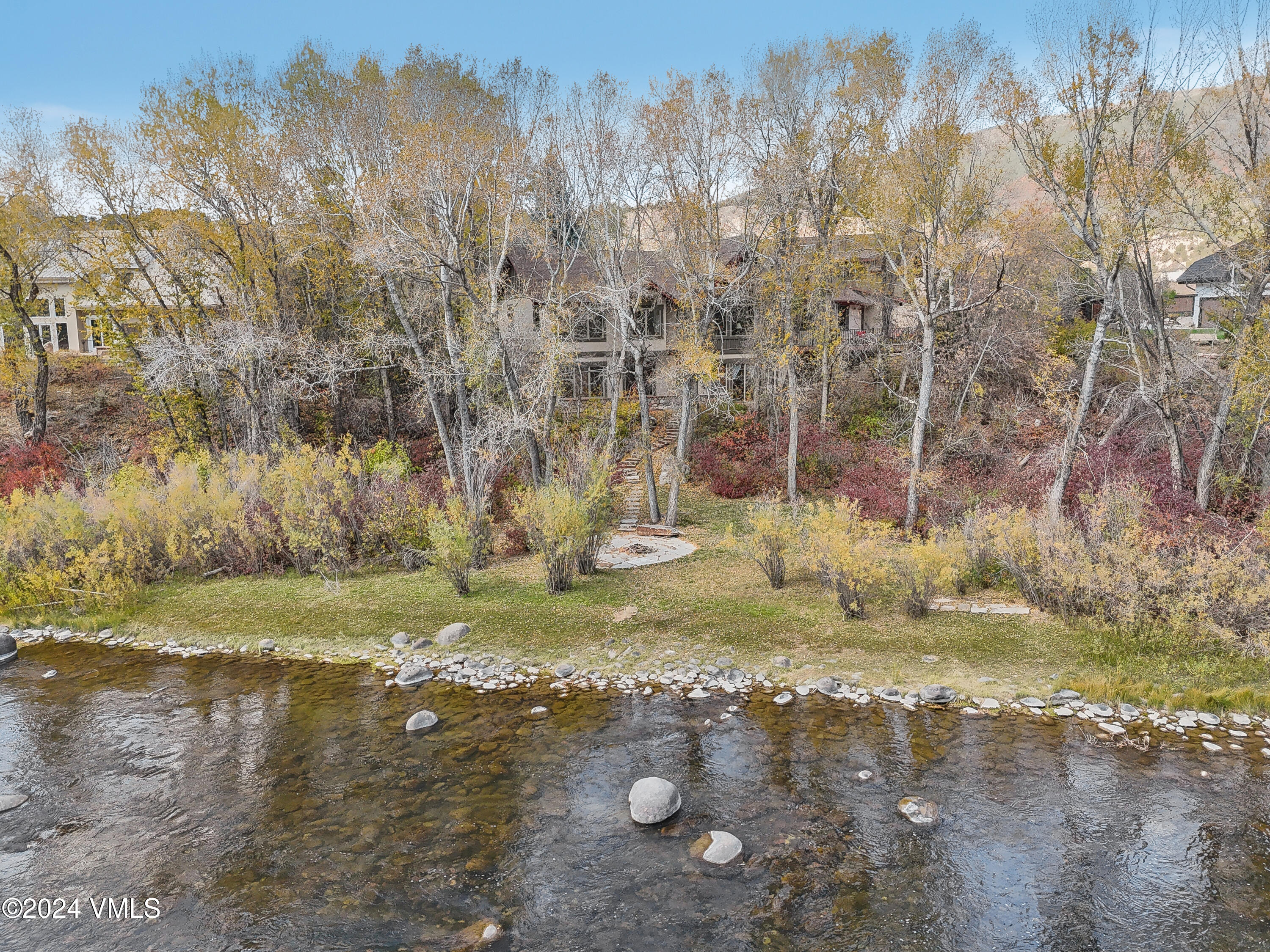 44 Canyon Court Property Photo 6
