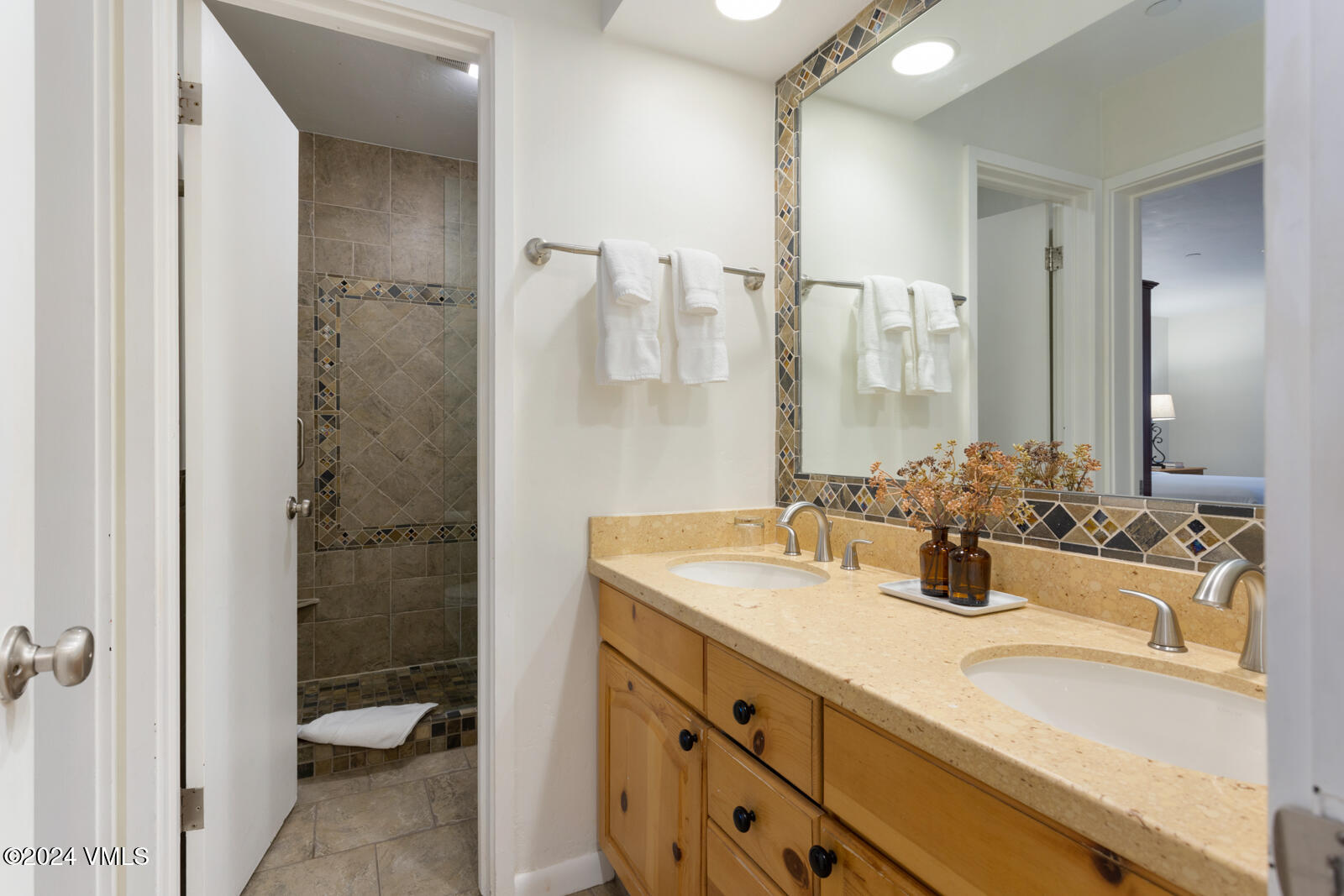 595 Vail Valley Drive, 162 Property Photo 23