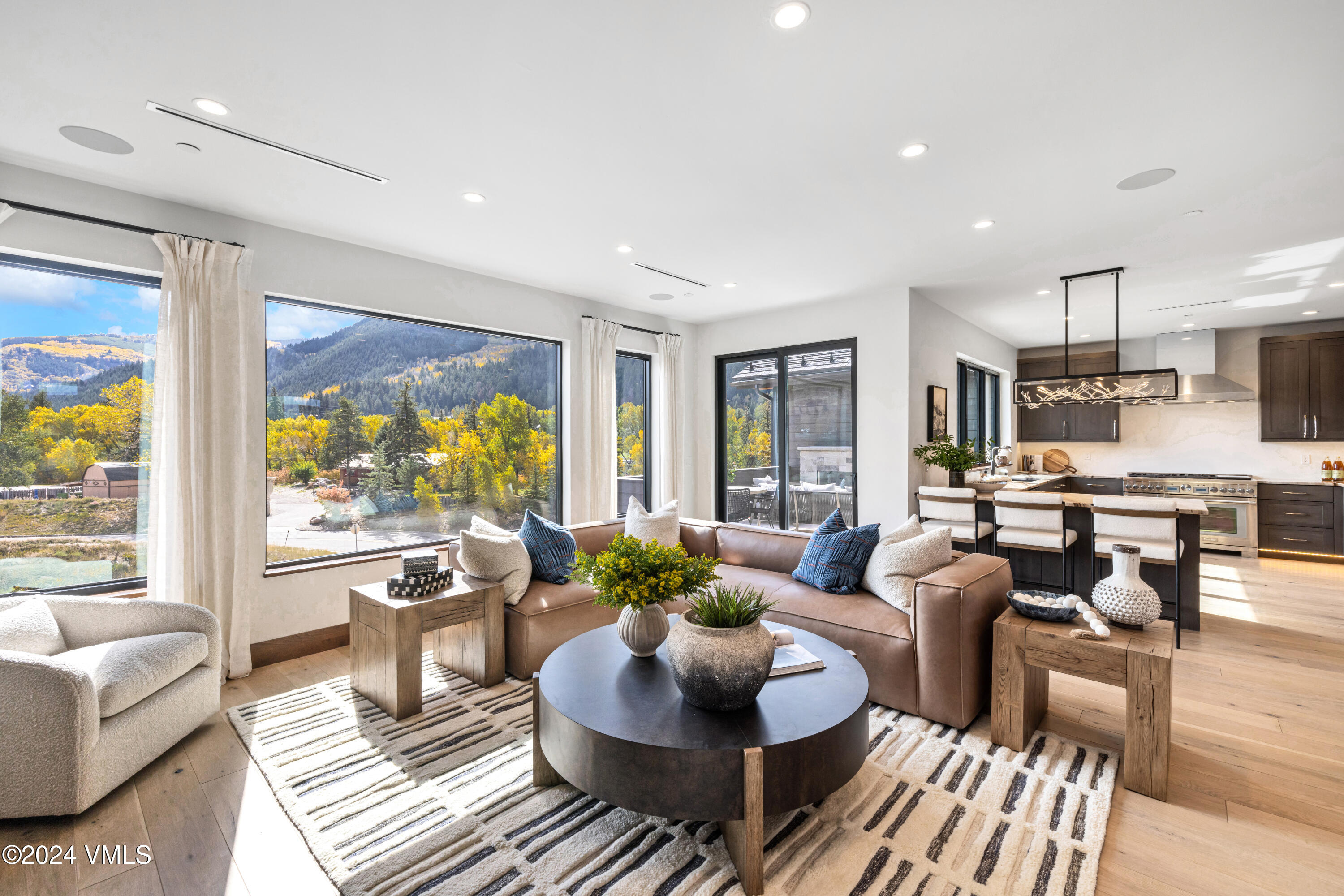 200 Goldfinch Lane, 1b Property Photo 1