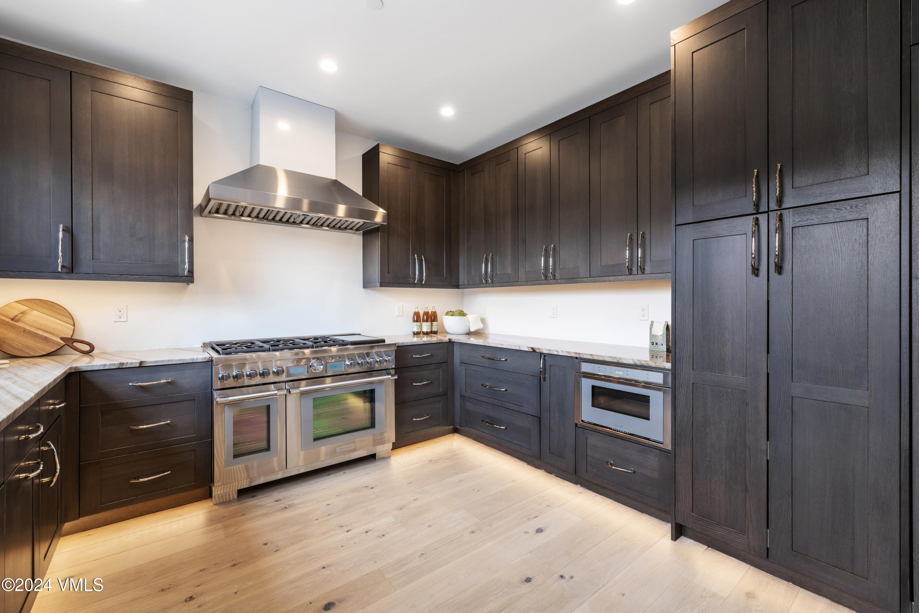 200 Goldfinch Lane, 1b Property Photo 3