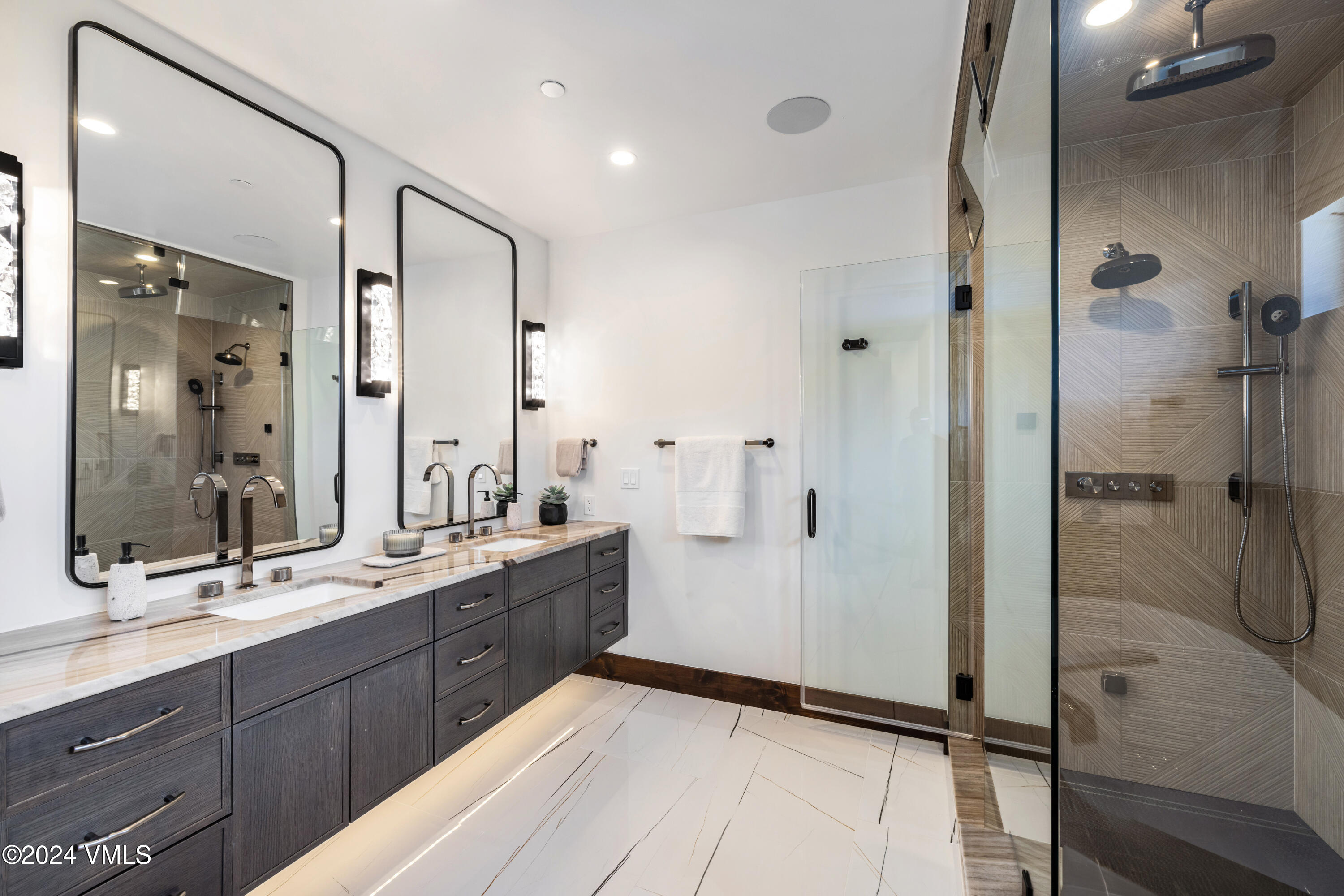 200 Goldfinch Lane, 1b Property Photo 10
