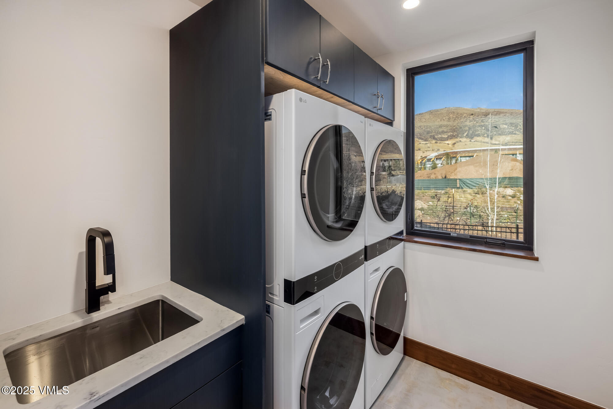 200 Goldfinch Lane, 1b Property Photo 16