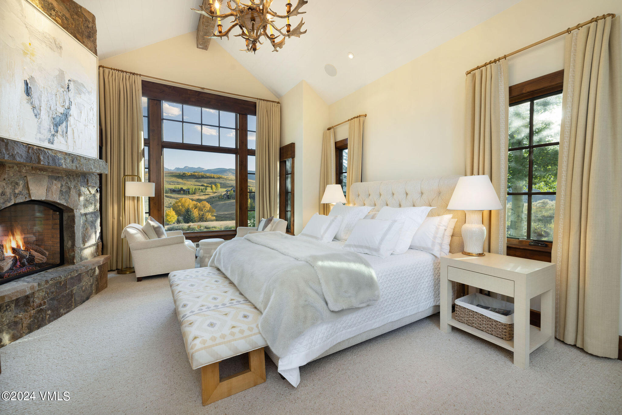 125 Rolling Hills Drive Property Photo 11