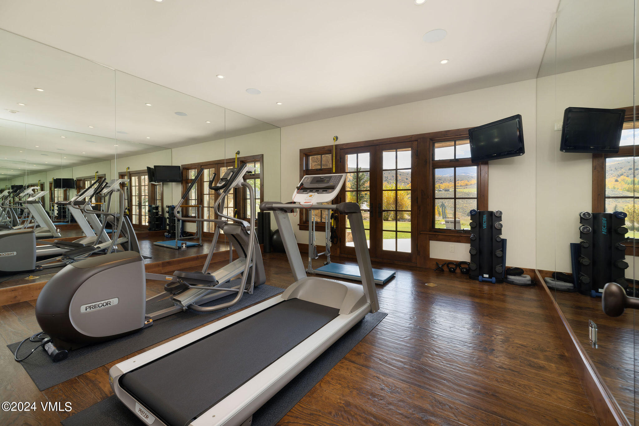 125 Rolling Hills Drive Property Photo 21