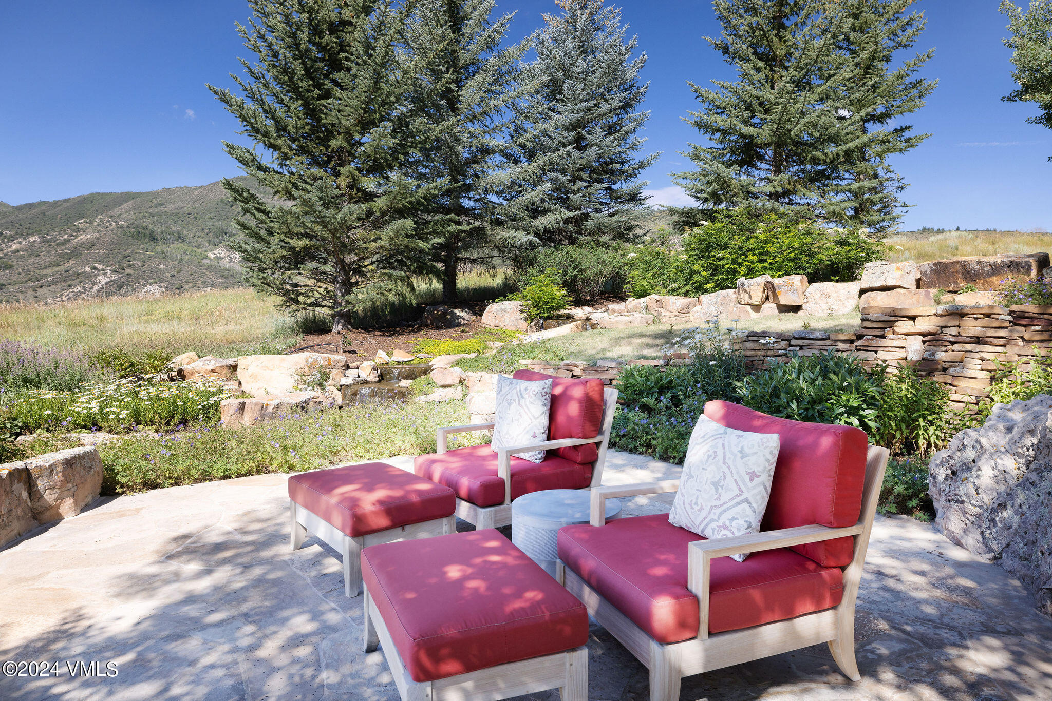 125 Rolling Hills Drive Property Photo 24