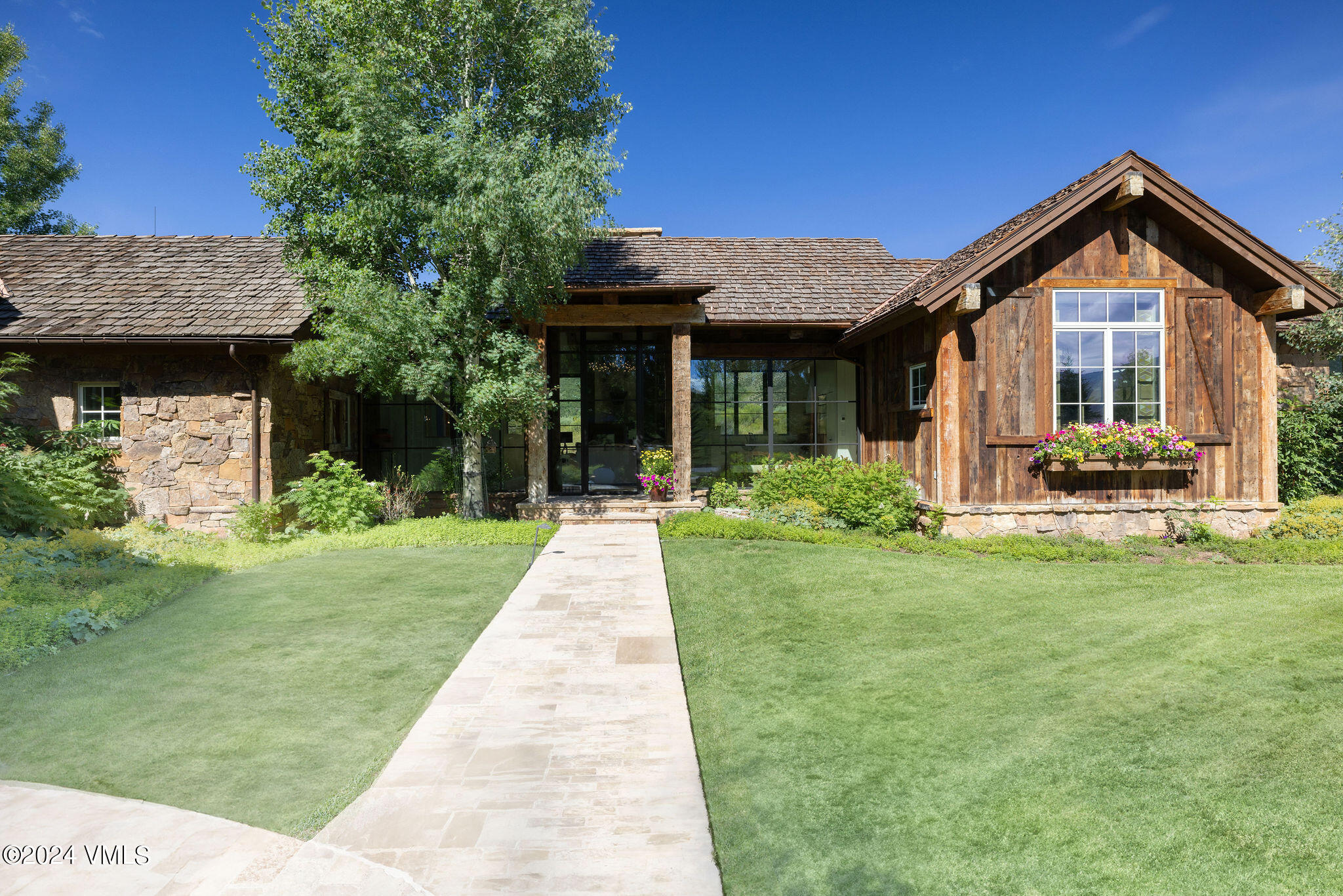 125 Rolling Hills Drive Property Photo 30