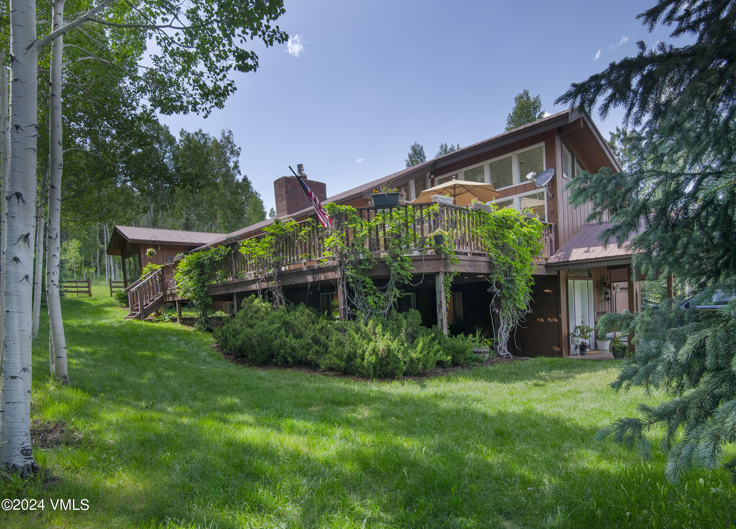 9001 Brush Creek Road Property Photo 2