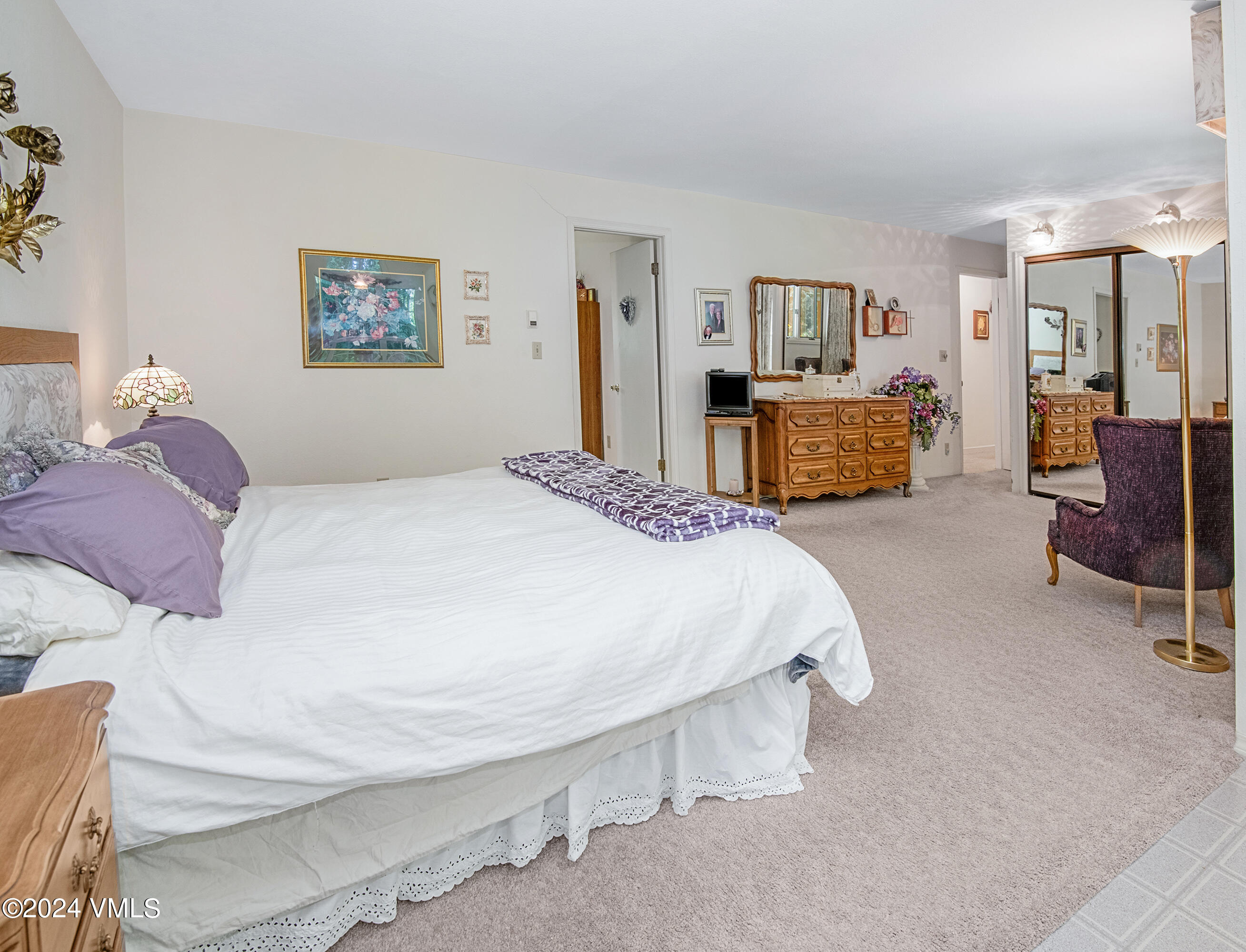 9001 Brush Creek Road Property Photo 27