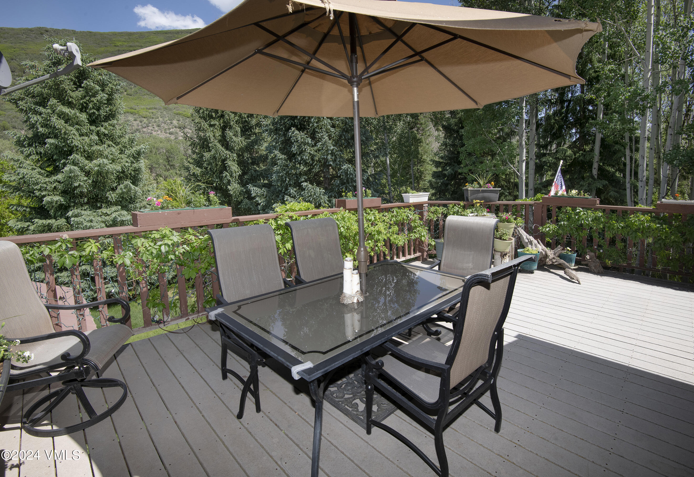 9001 Brush Creek Road Property Photo 44