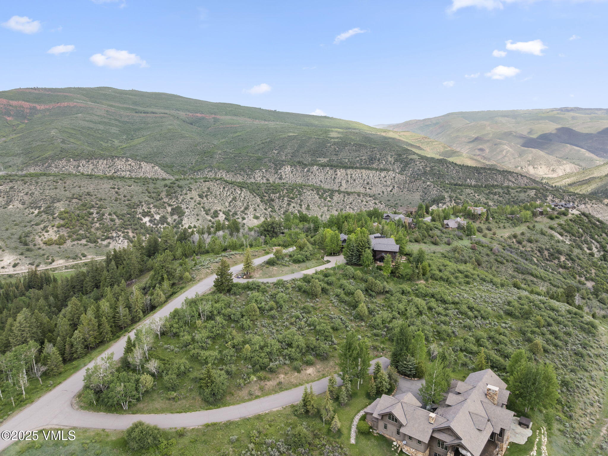 196 Redtail Ridge Property Photo 4