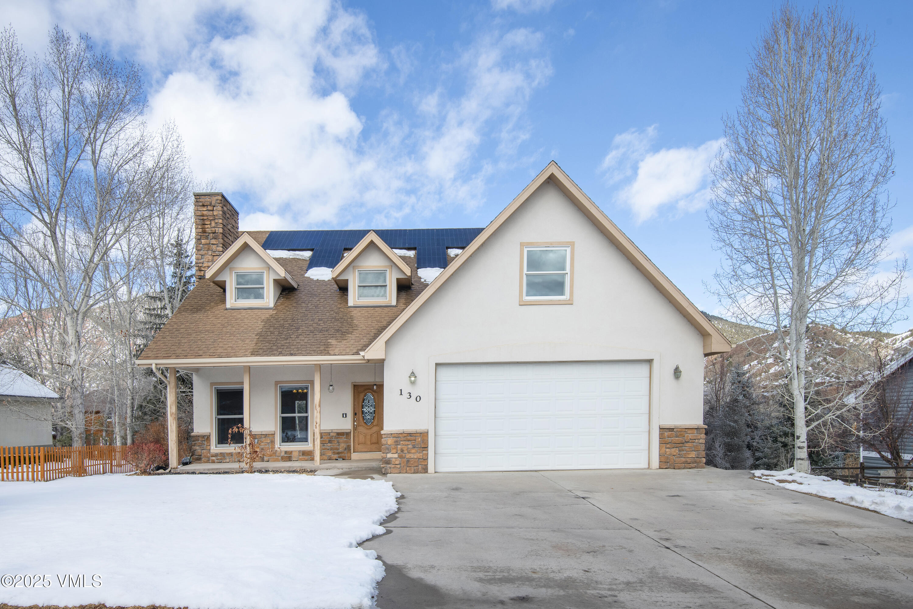 130 Willowstone Place Property Photo 1