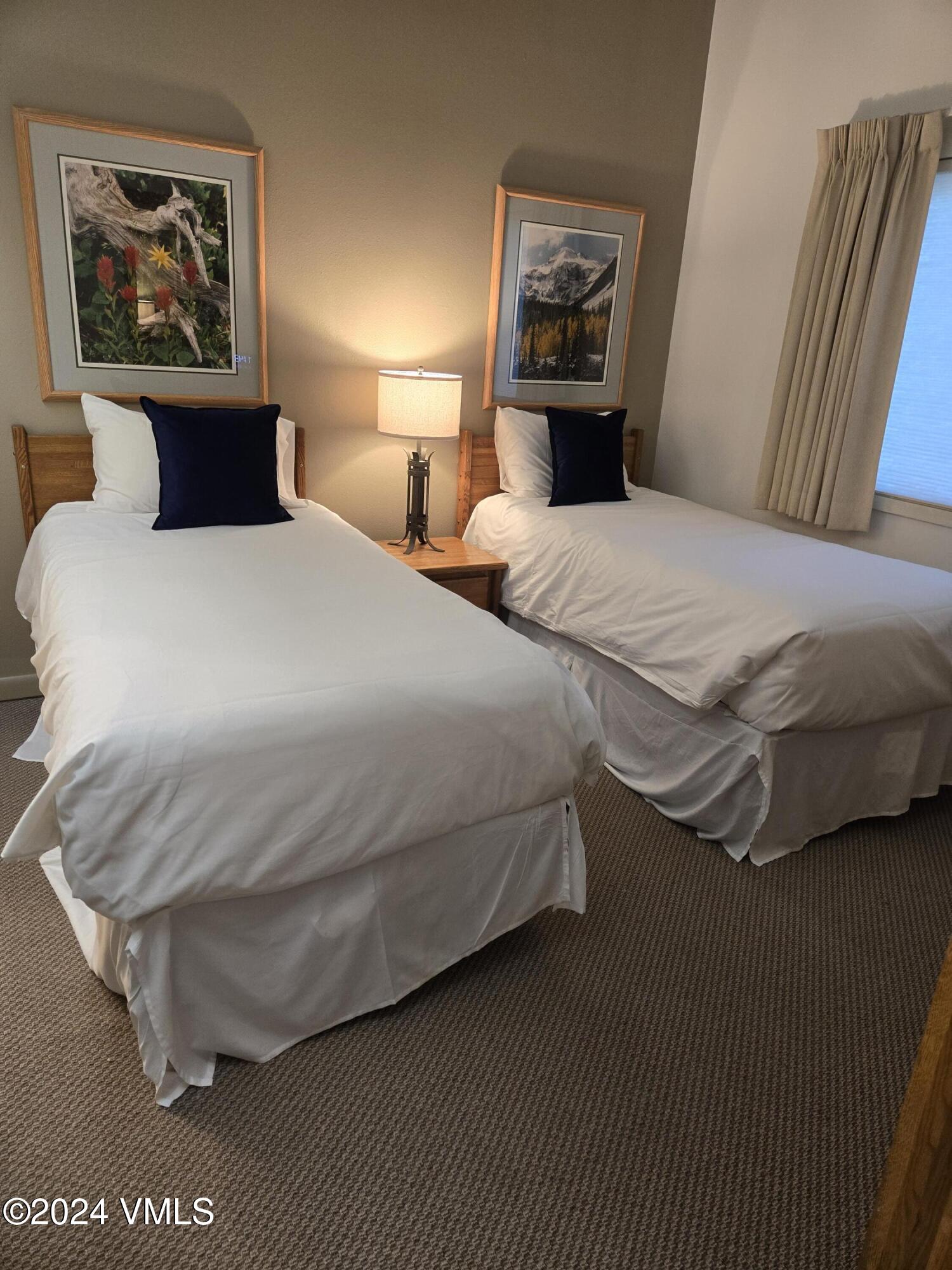 508 E Lionshead Circle, 305-14 Property Photo 8