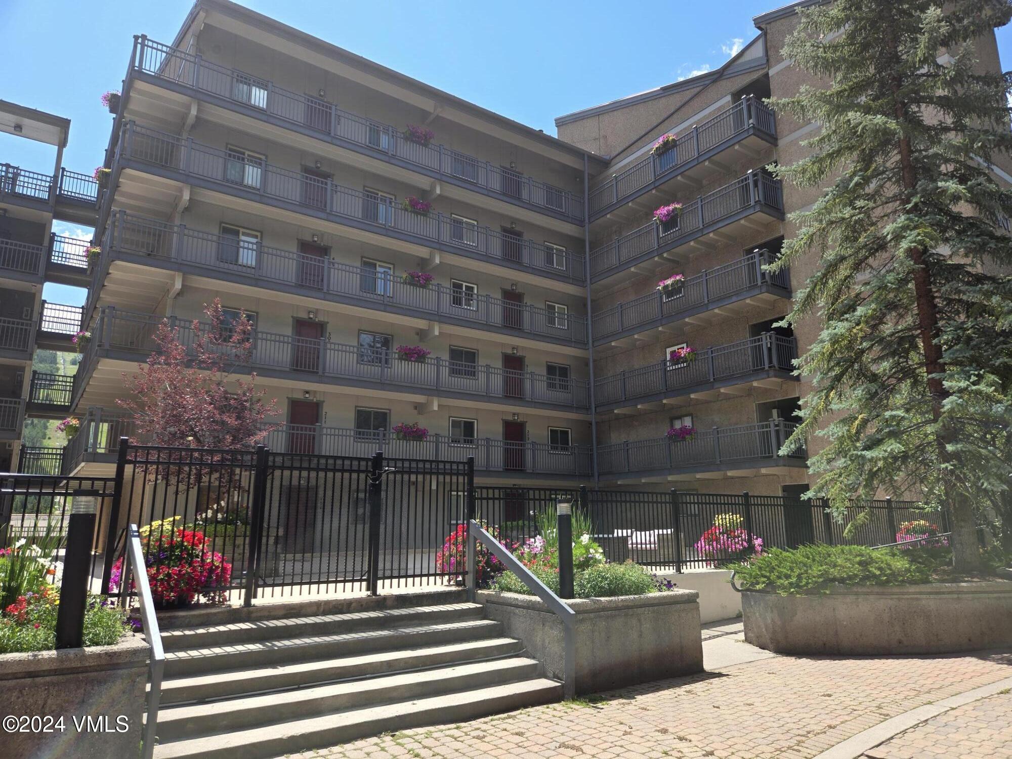 508 E Lionshead Circle, 309-13 Property Photo 18