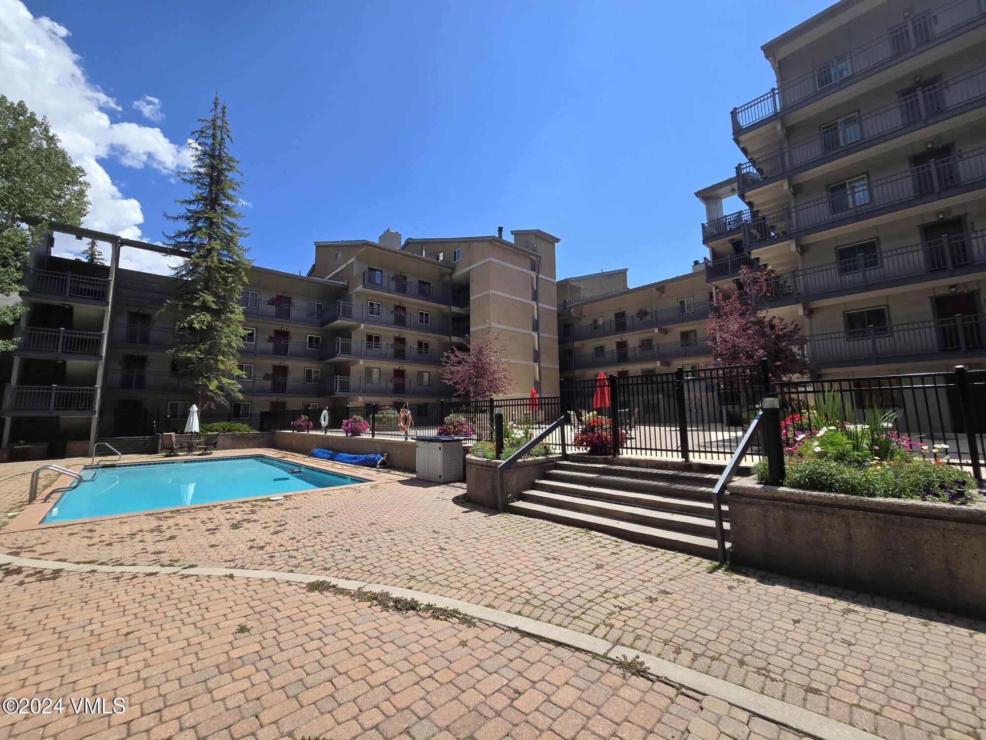 508 E Lionshead Circle, 309-13 Property Photo 20