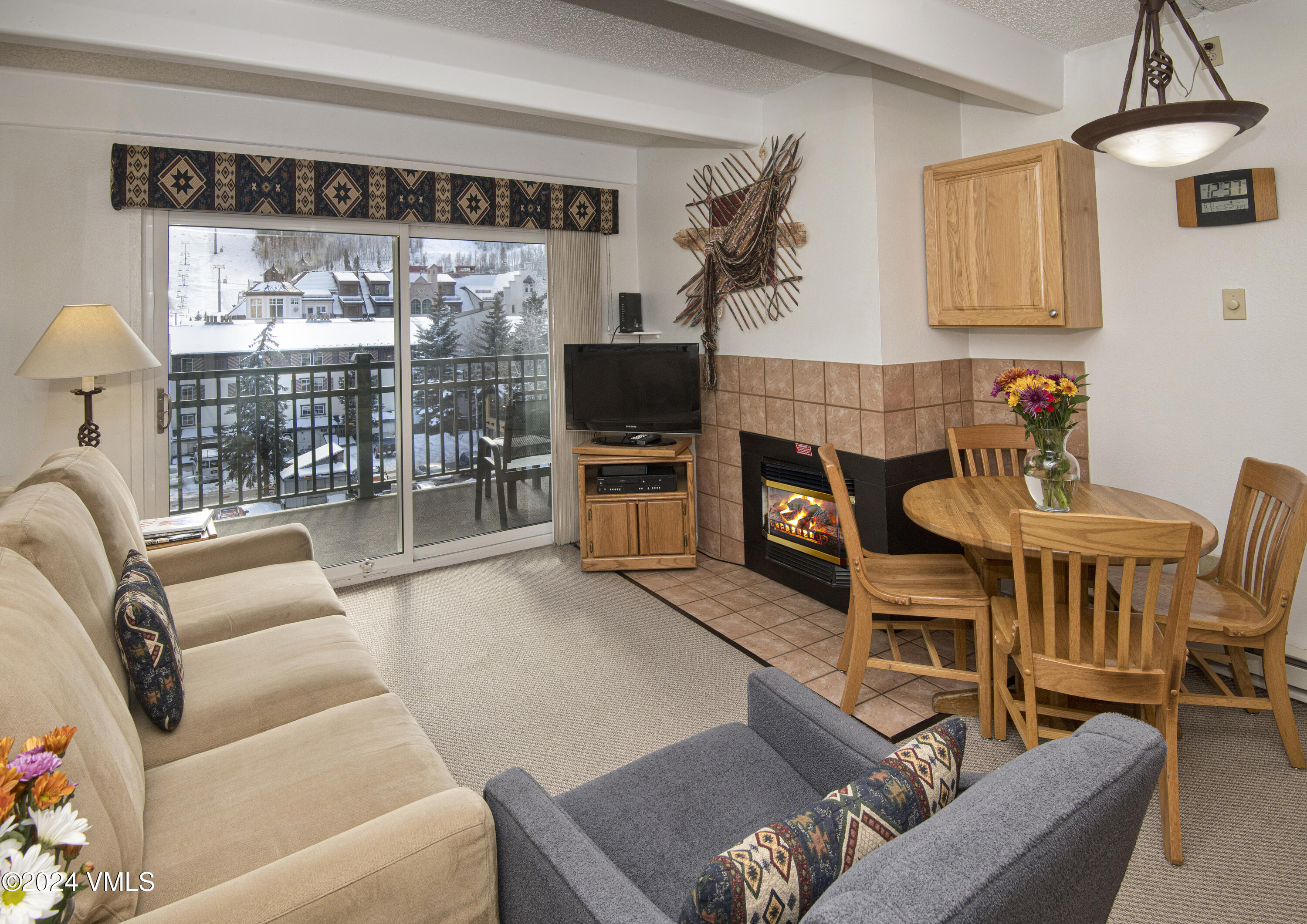 508 E Lionshead Circle, 312-39 Property Photo 2