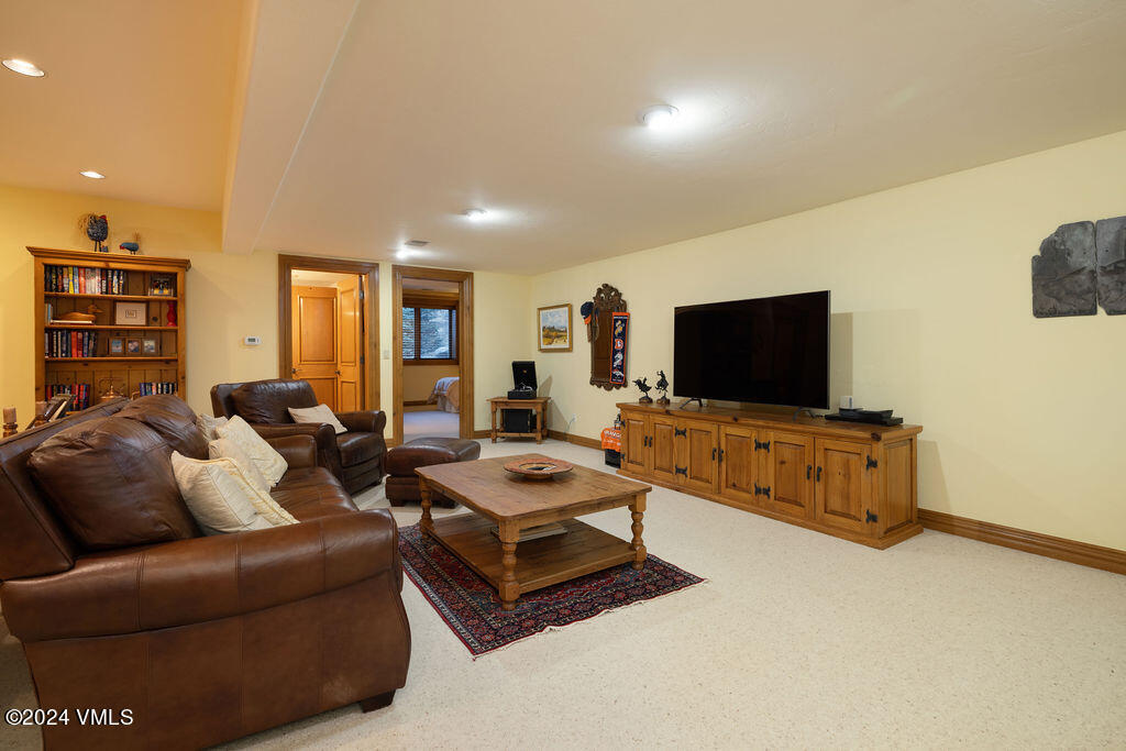 84 Aspen Meadow Drive Property Photo 10