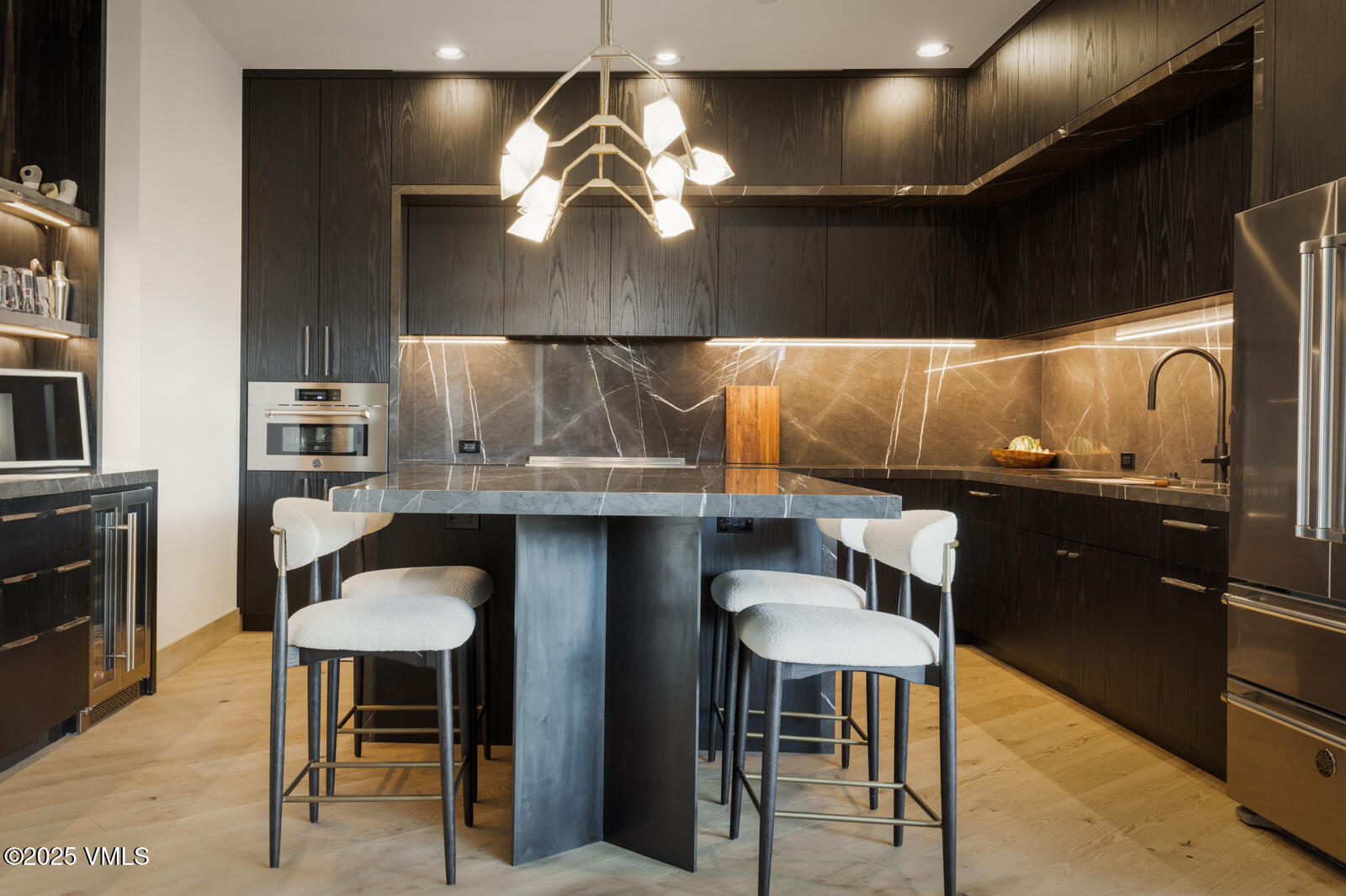 295 Main, R-201
