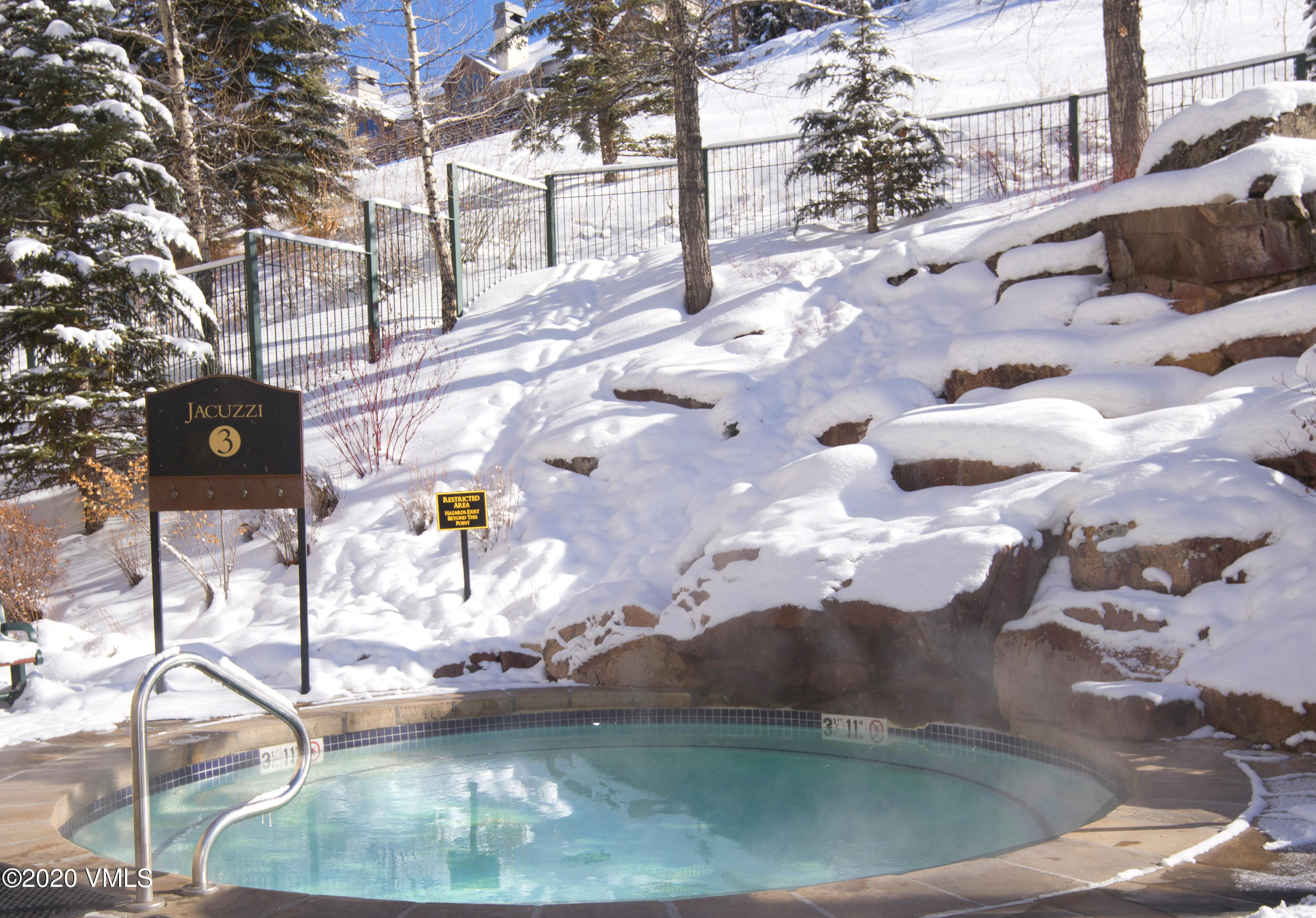 100 E Thomas Place, 3055 - Week 50 Property Photo 4