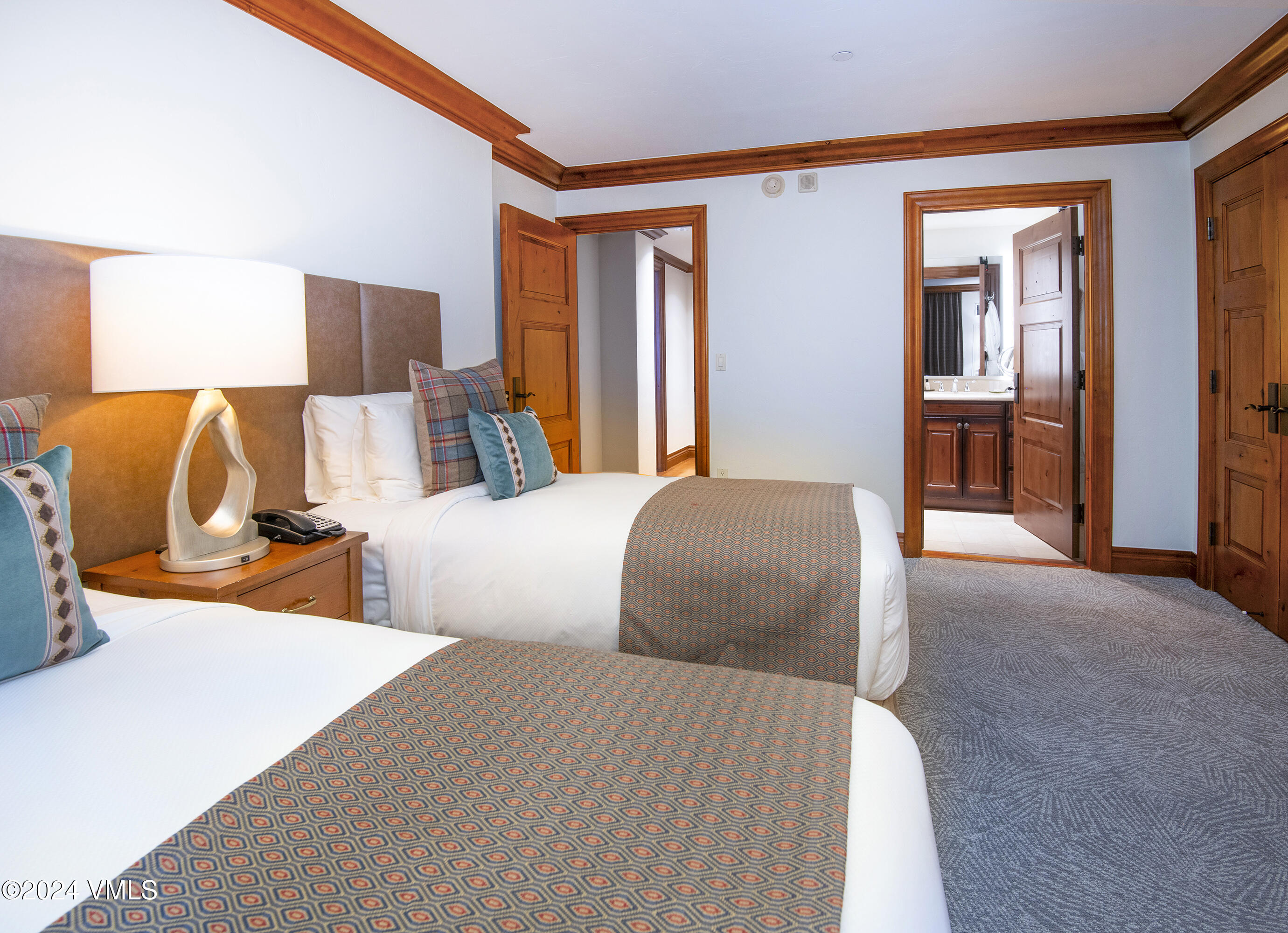 100 E Thomas Place, 3055 - Week 50 Property Photo 14