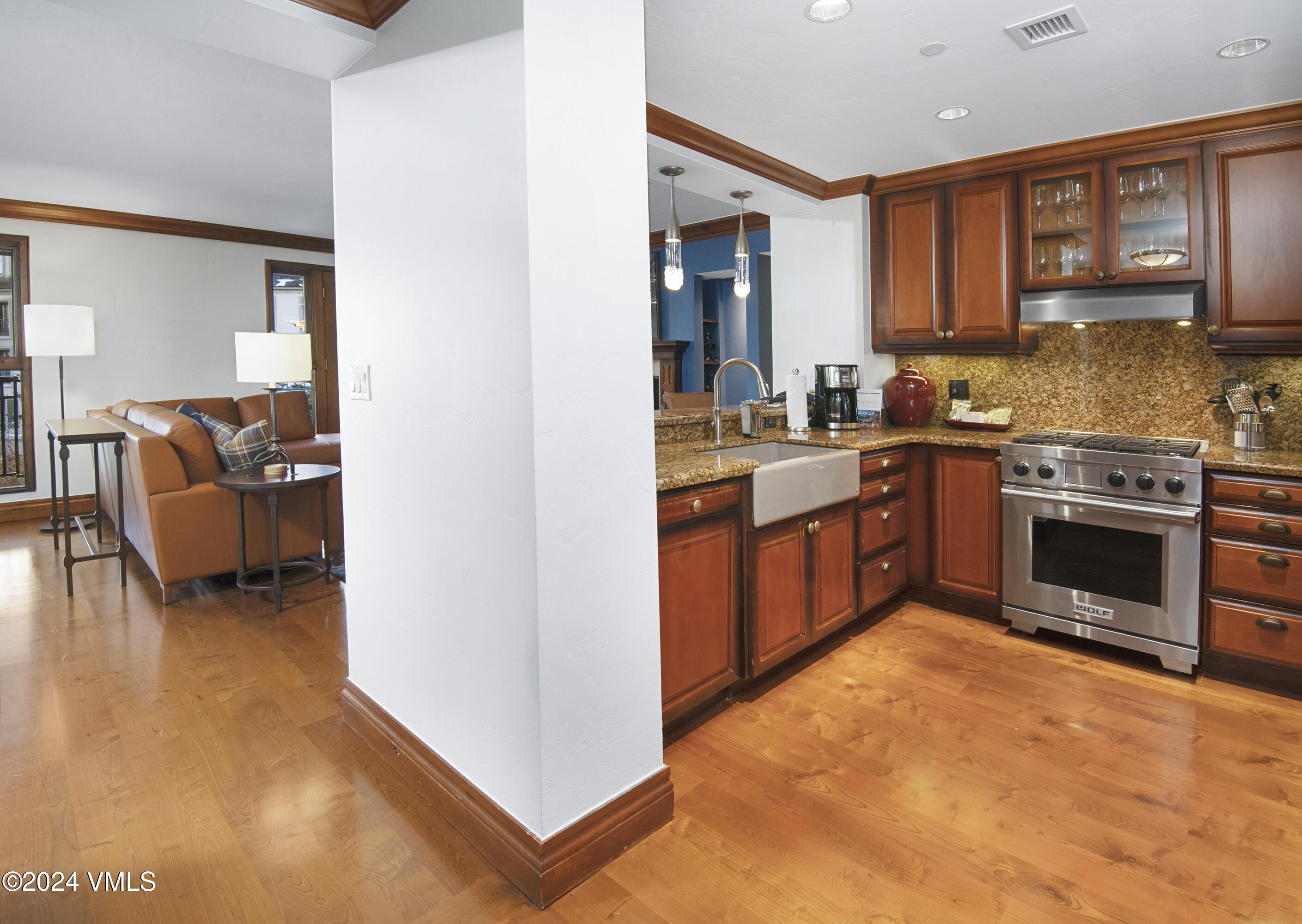 100 E Thomas Place, 3055 - Week 50 Property Photo 15