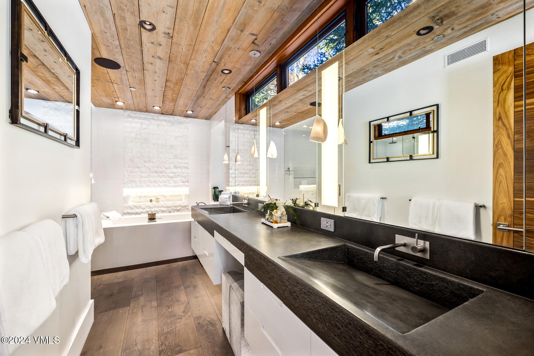 2470 Bald Mountain Road Property Photo 14
