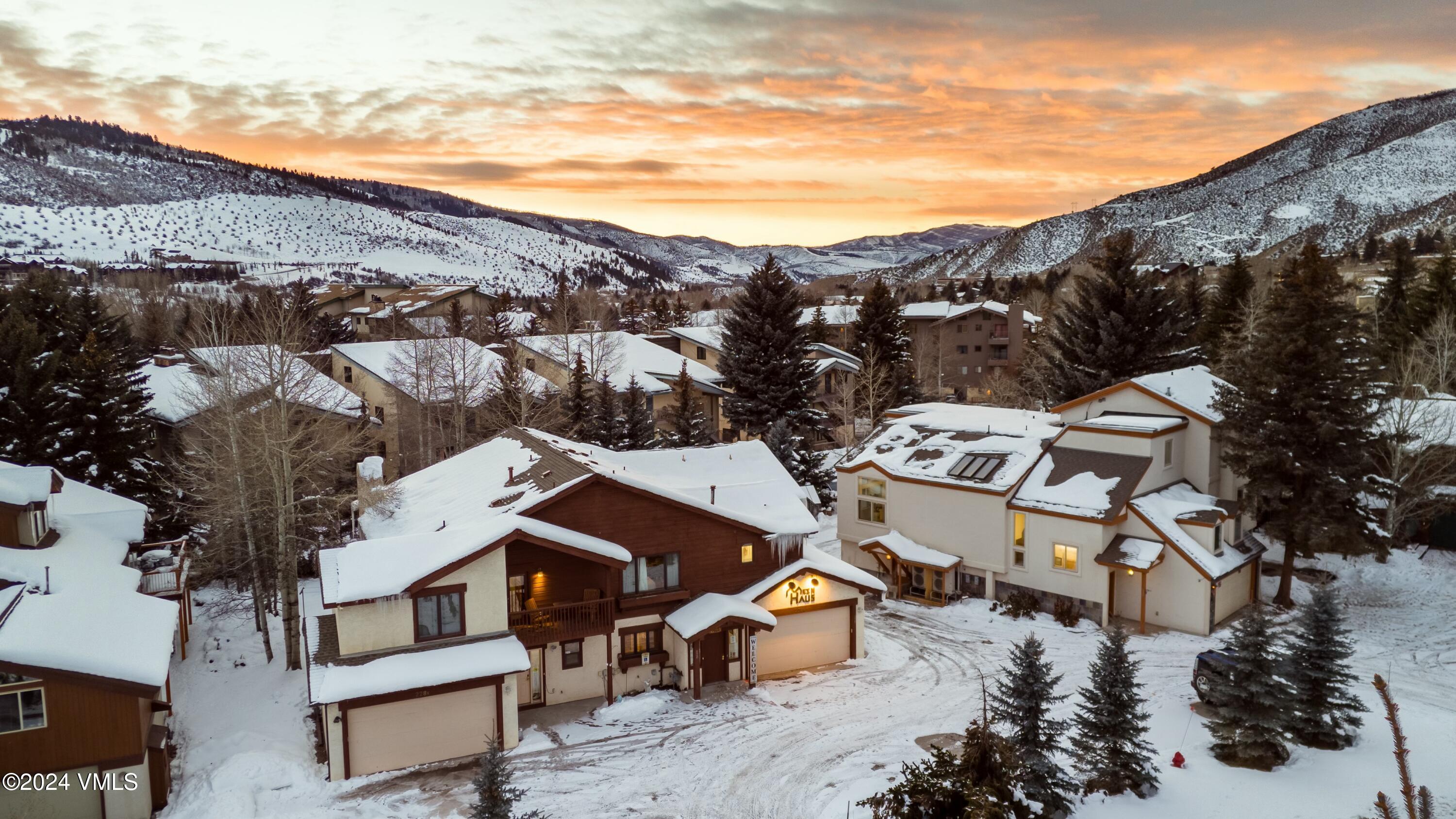 228 & 238 W Beaver Creek Boulevard, A & B Property Photo 38