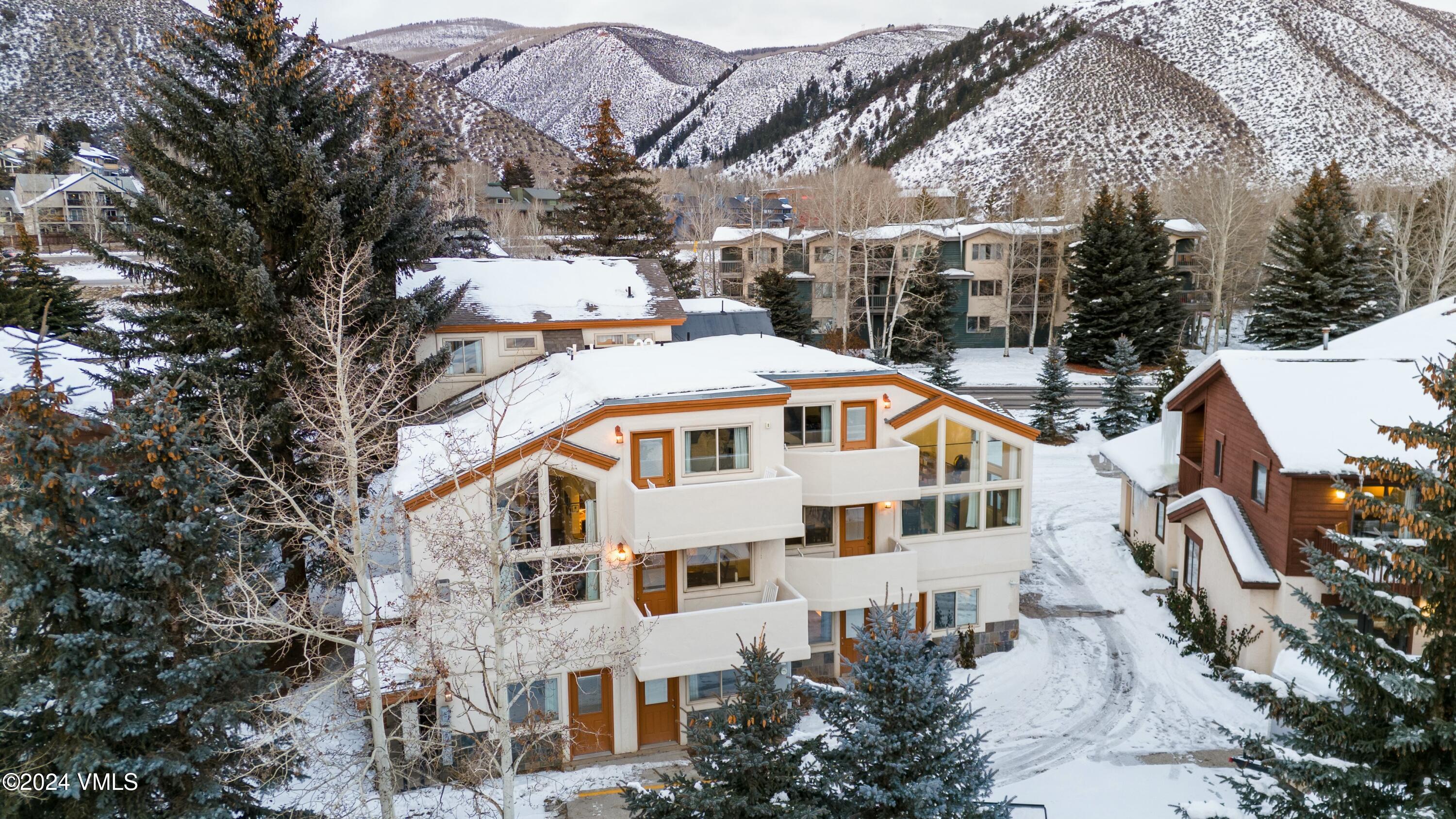 238 W Beaver Creek Boulevard, B Property Photo 2