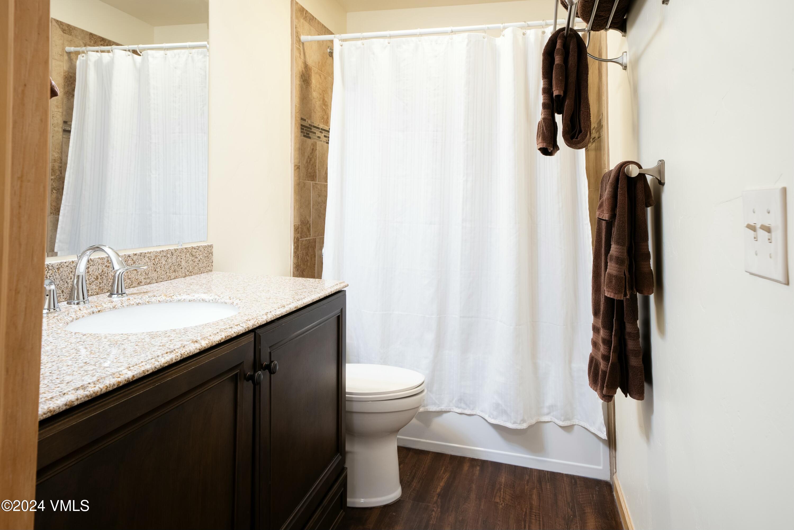 238 W Beaver Creek Boulevard, B Property Photo 6