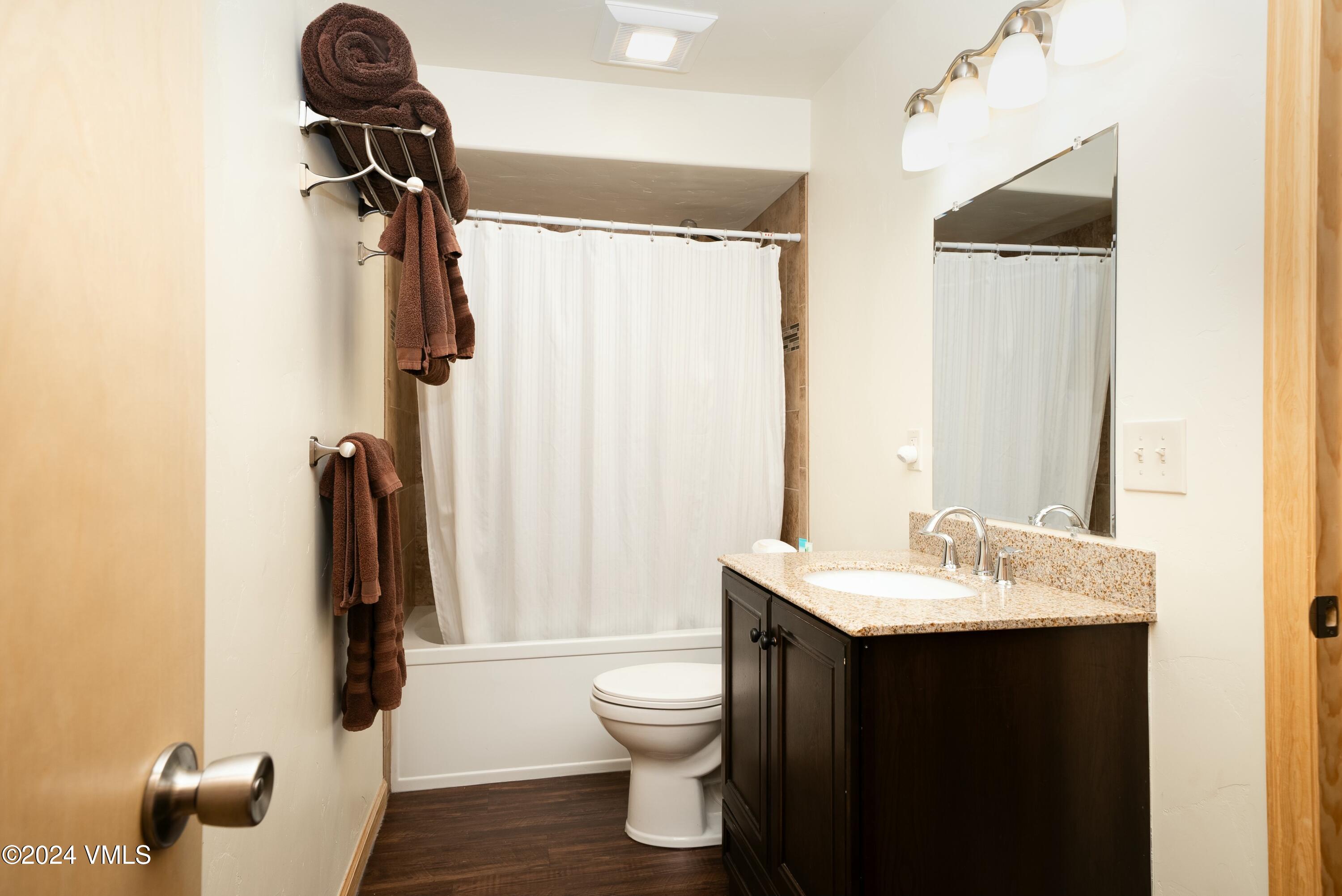 238 W Beaver Creek Boulevard, B Property Photo 18