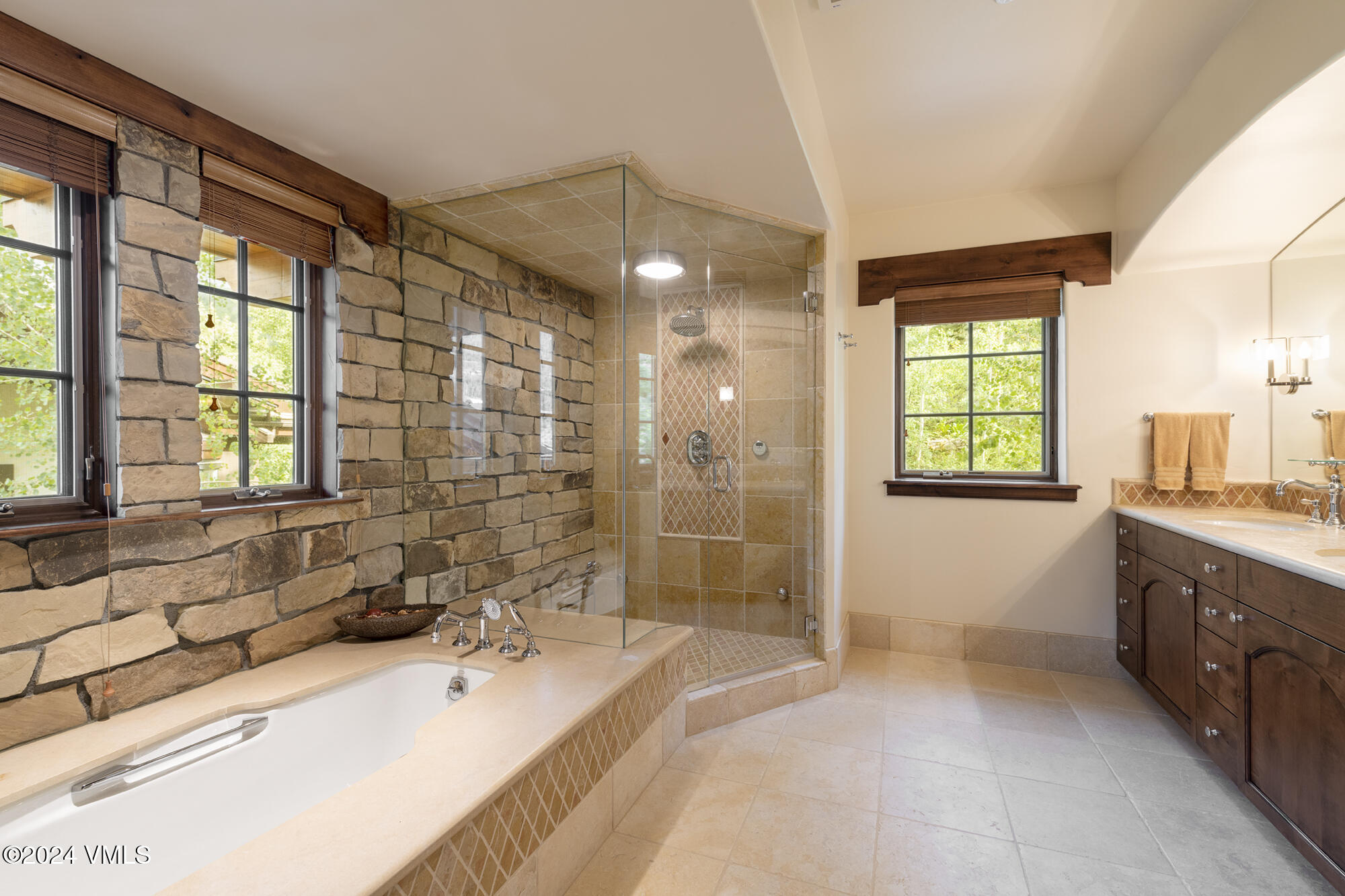 151 Vail Road 4 Property Photo 15