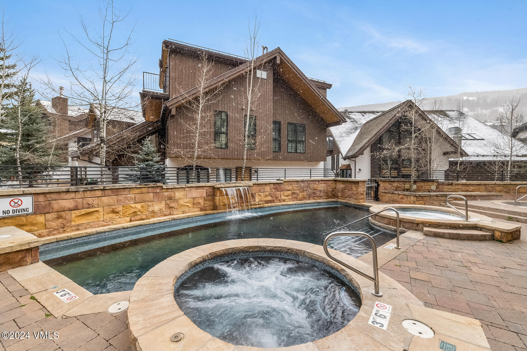 16 Vail Road Property Photo 6