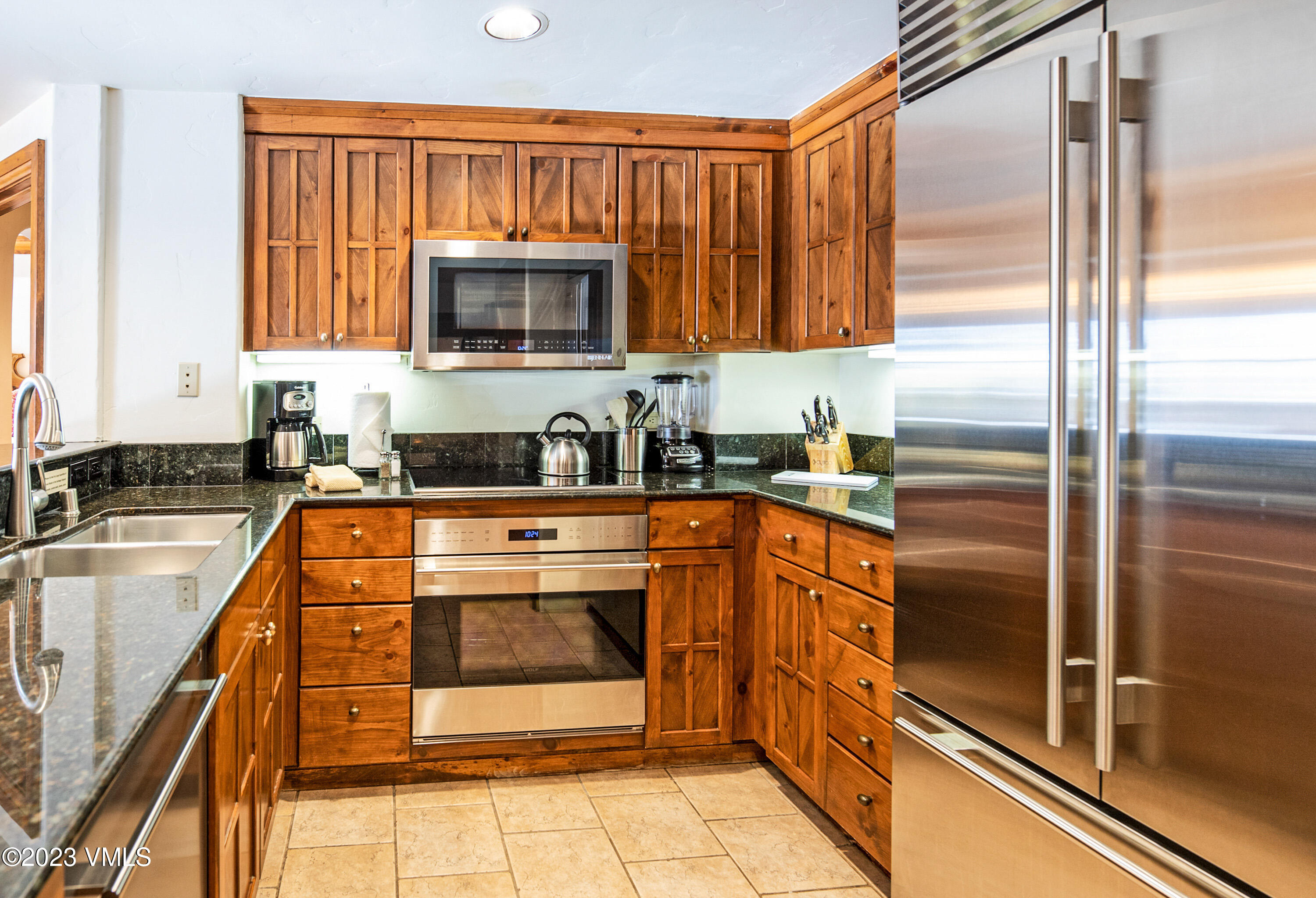 242 E Meadow Drive, 201-6 Property Photo 17