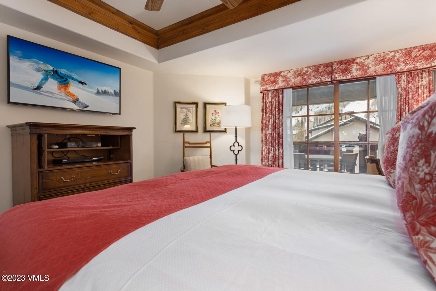 242 E Meadow Drive, 201-6 Property Photo 29