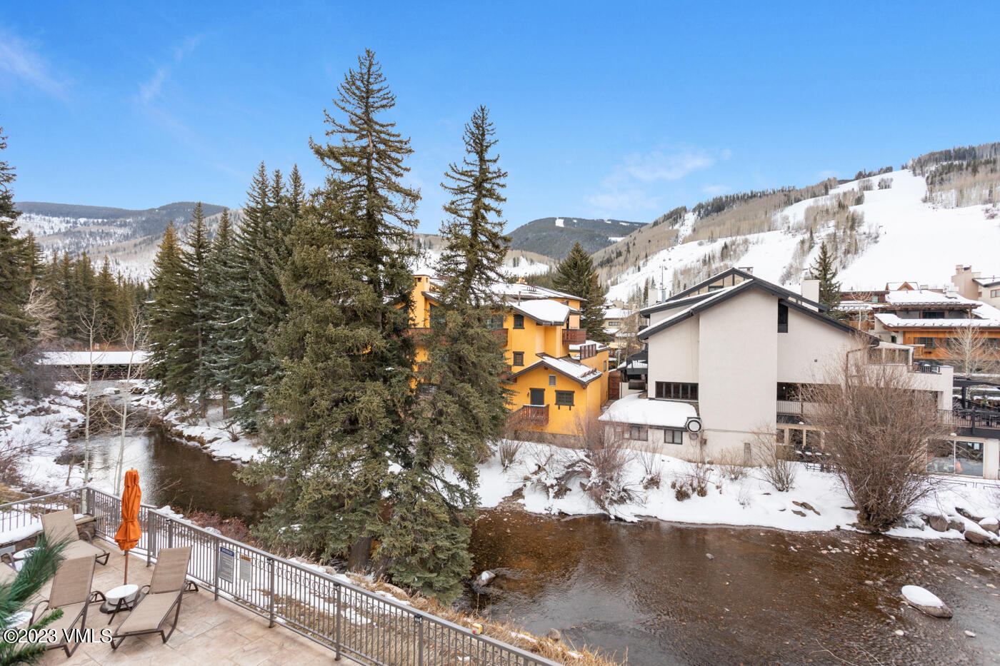 242 E Meadow Drive, 201-6 Property Photo 33