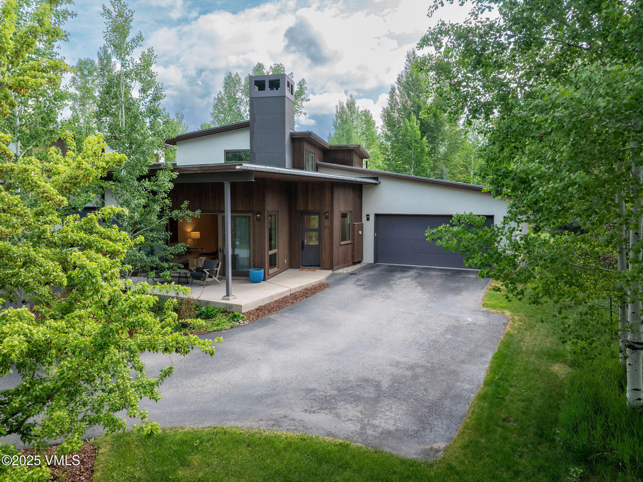 232 Stetson Drive Property Photo 1