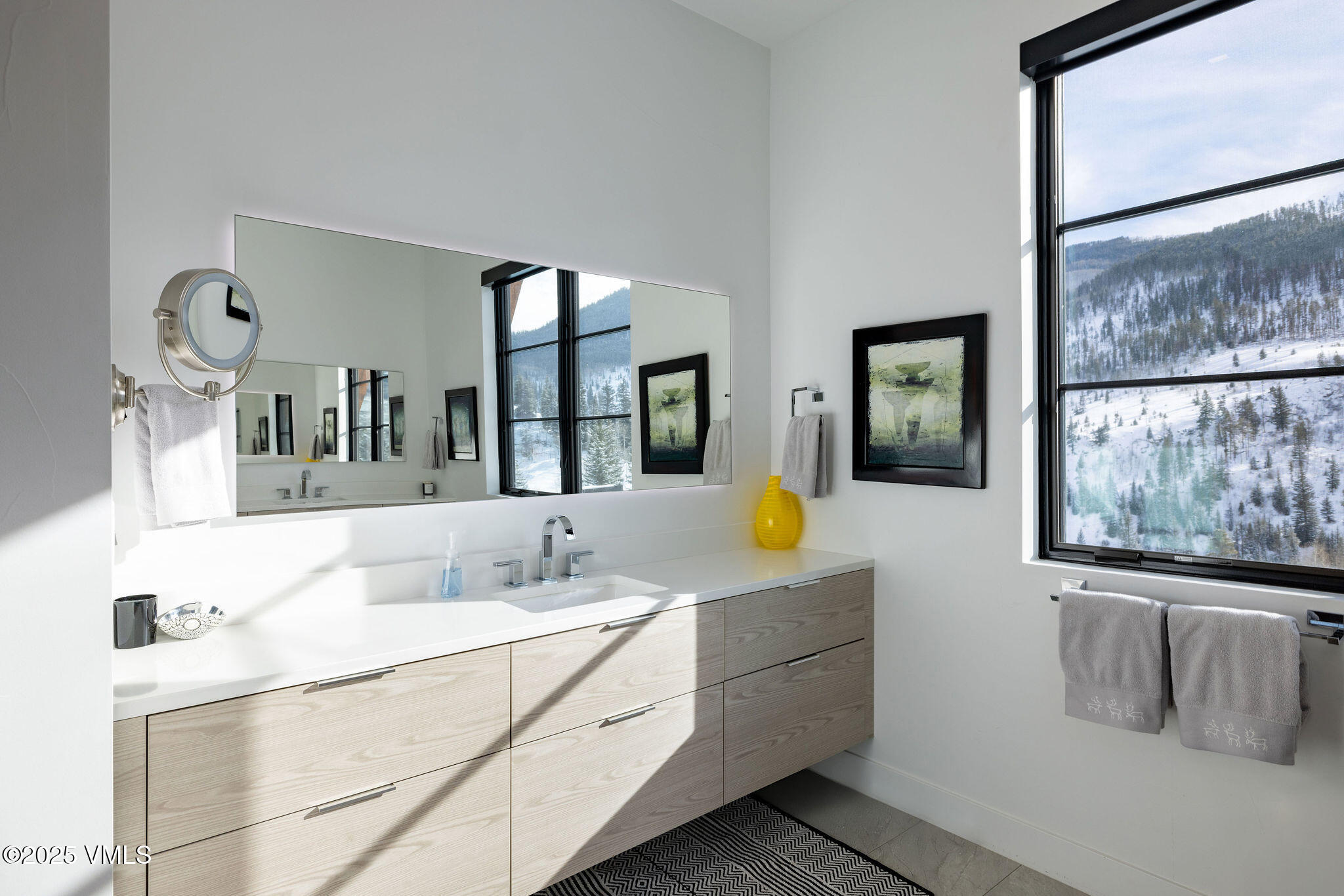 2699 Davos Trail E Property Photo 18
