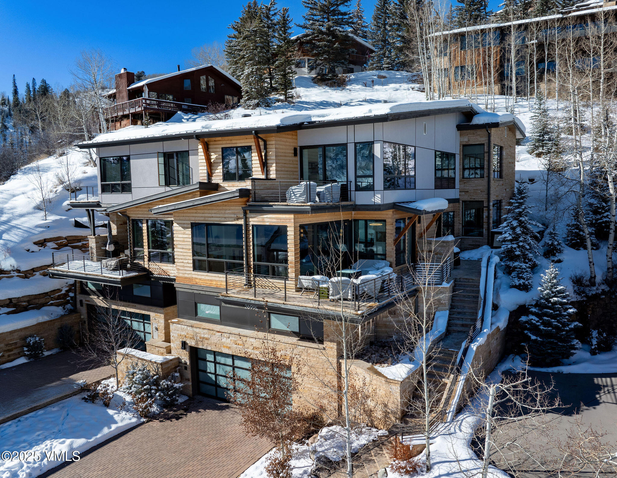 2699 Davos Trail E Property Photo 26