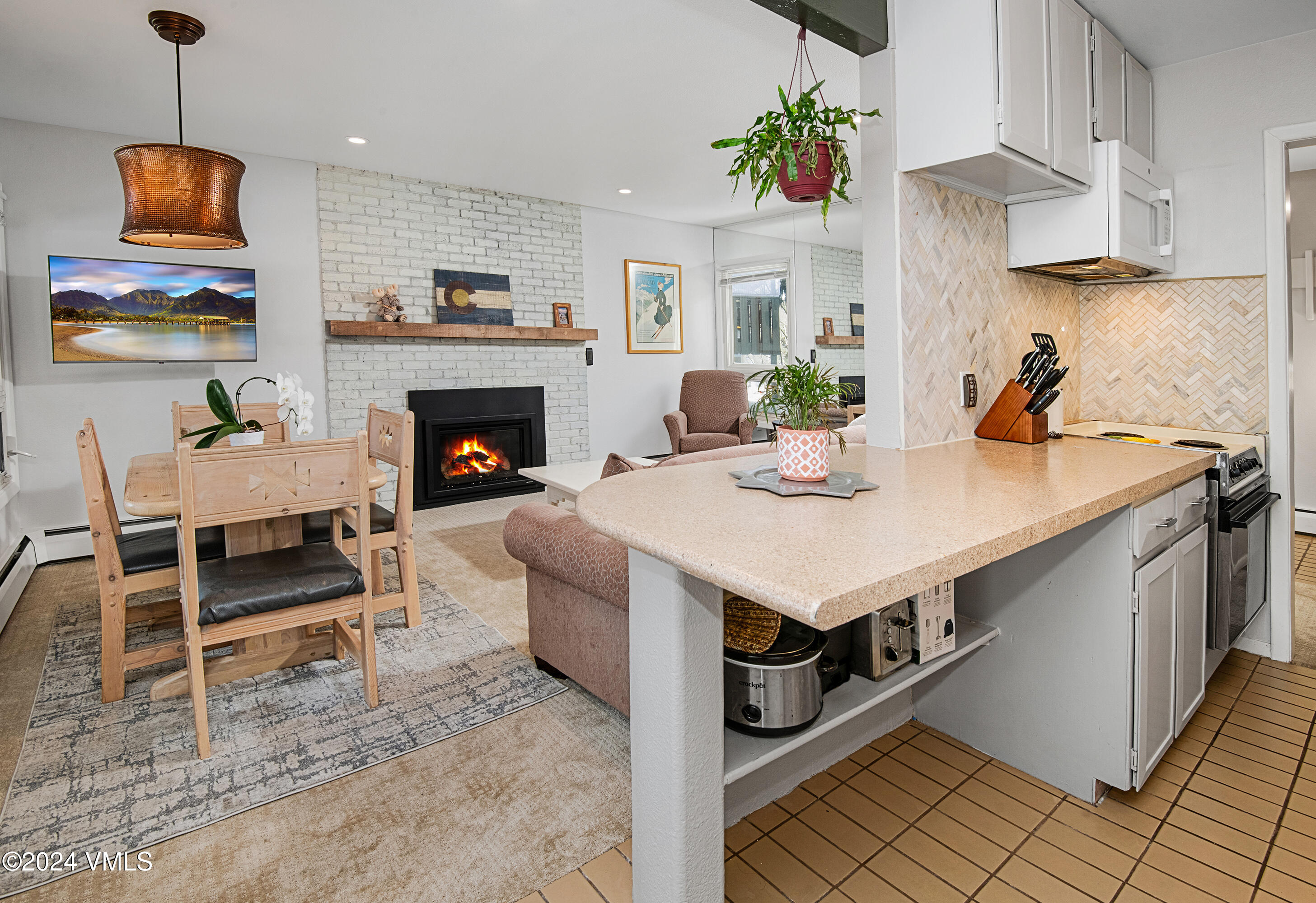 909 Red Sandstone Road, 2a Property Photo 1
