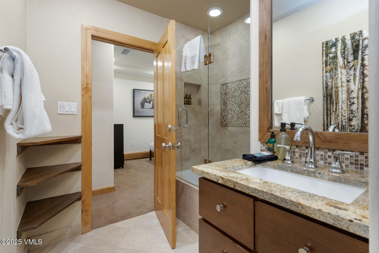 292 E Meadow Drive, 558 Property Photo 22