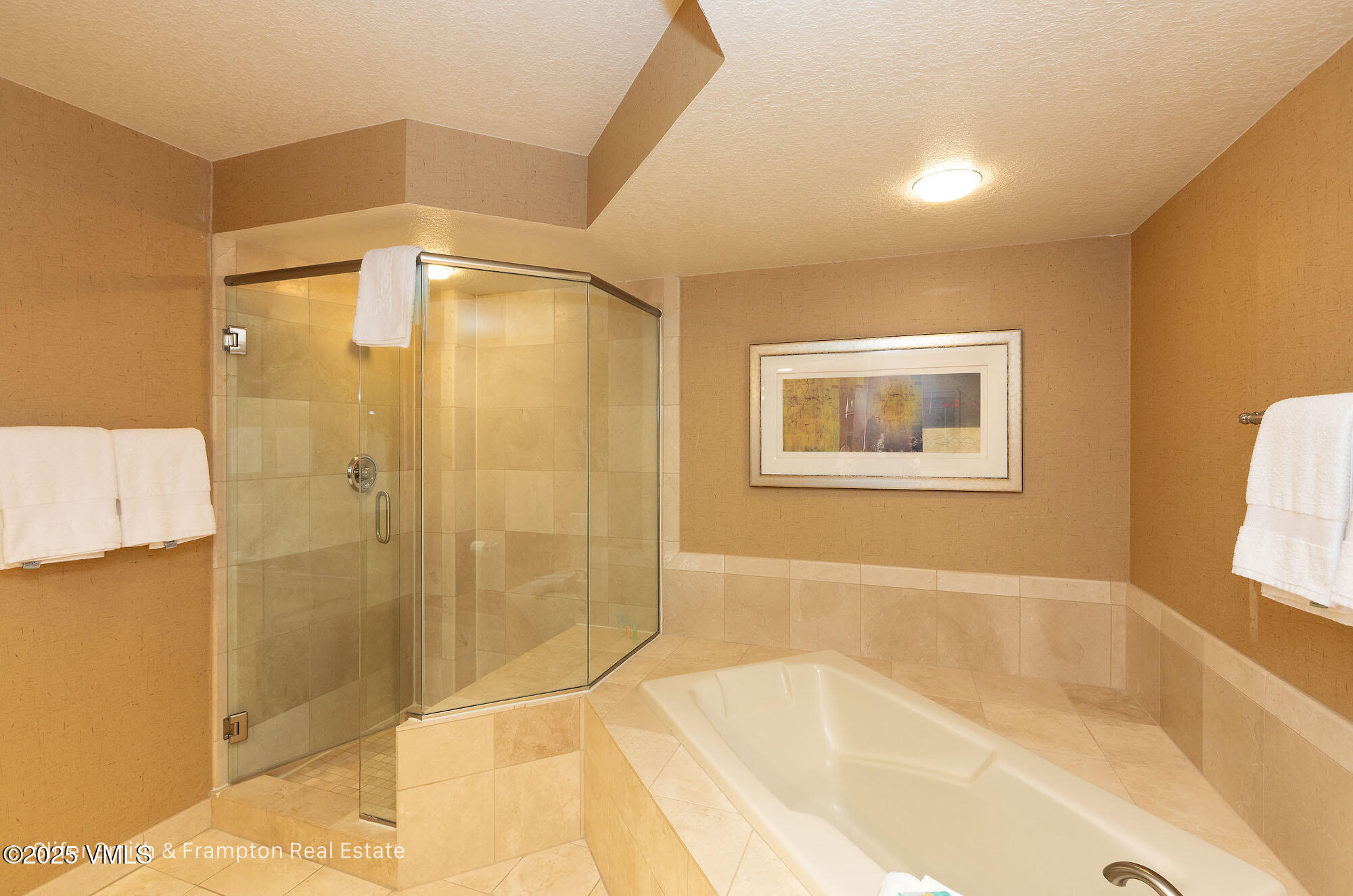210 Offerson, 302-10 Property Photo 8
