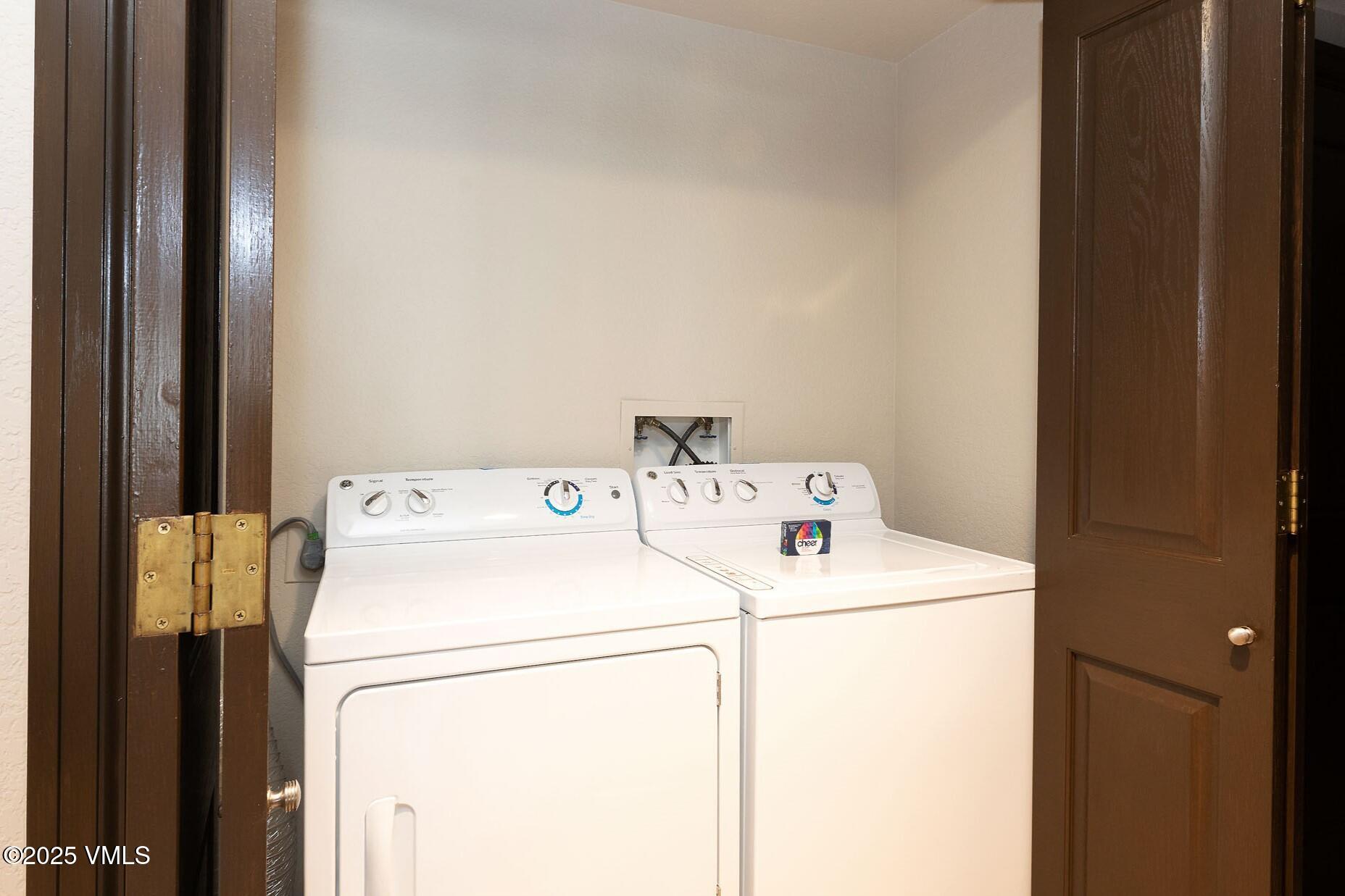 210 Offerson, 203-11 Property Photo 20