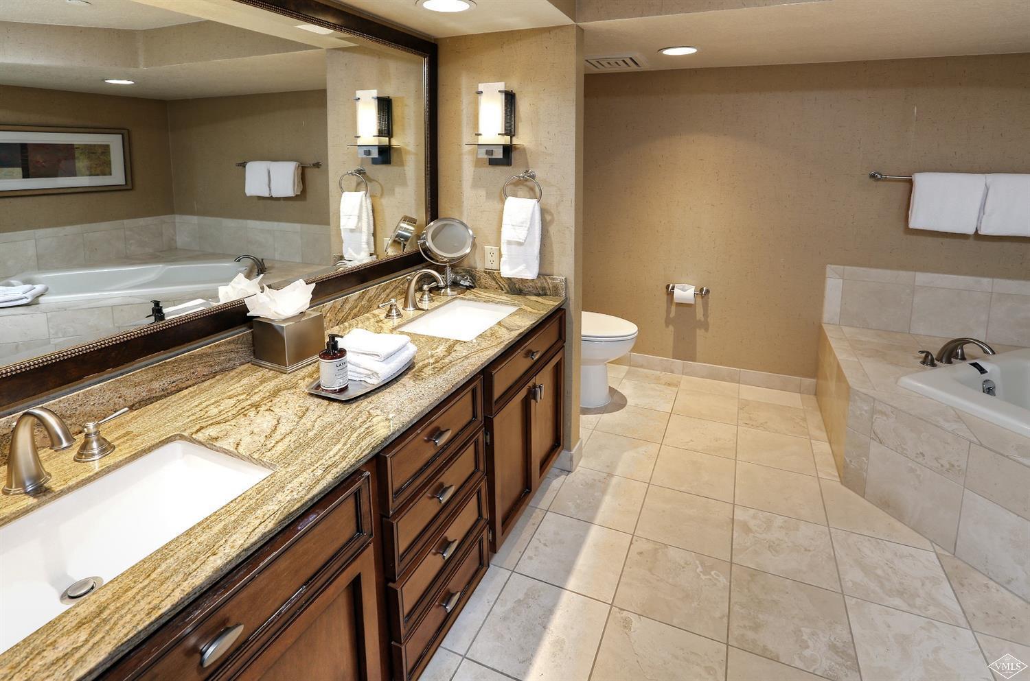 210 Offerson, 307-5 Property Photo 8