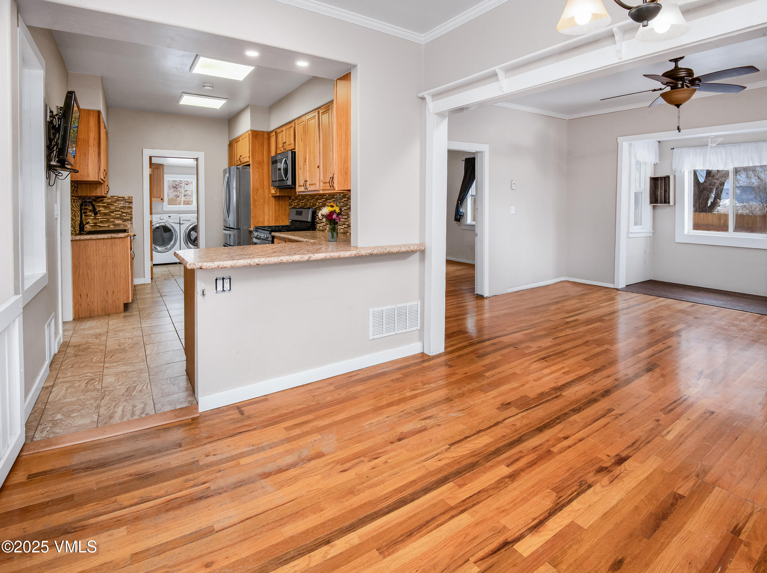 432 W Fifth Street Property Photo 14