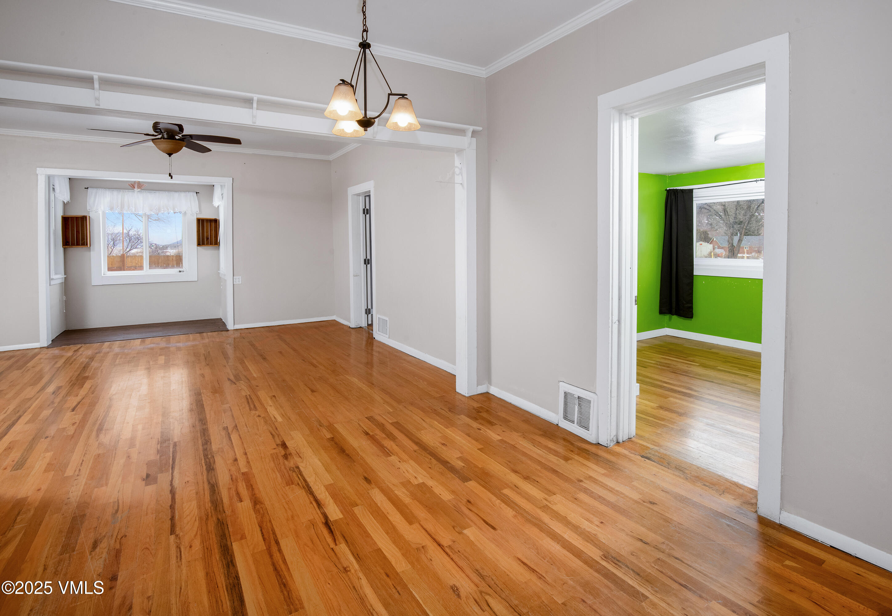 432 W Fifth Street Property Photo 15