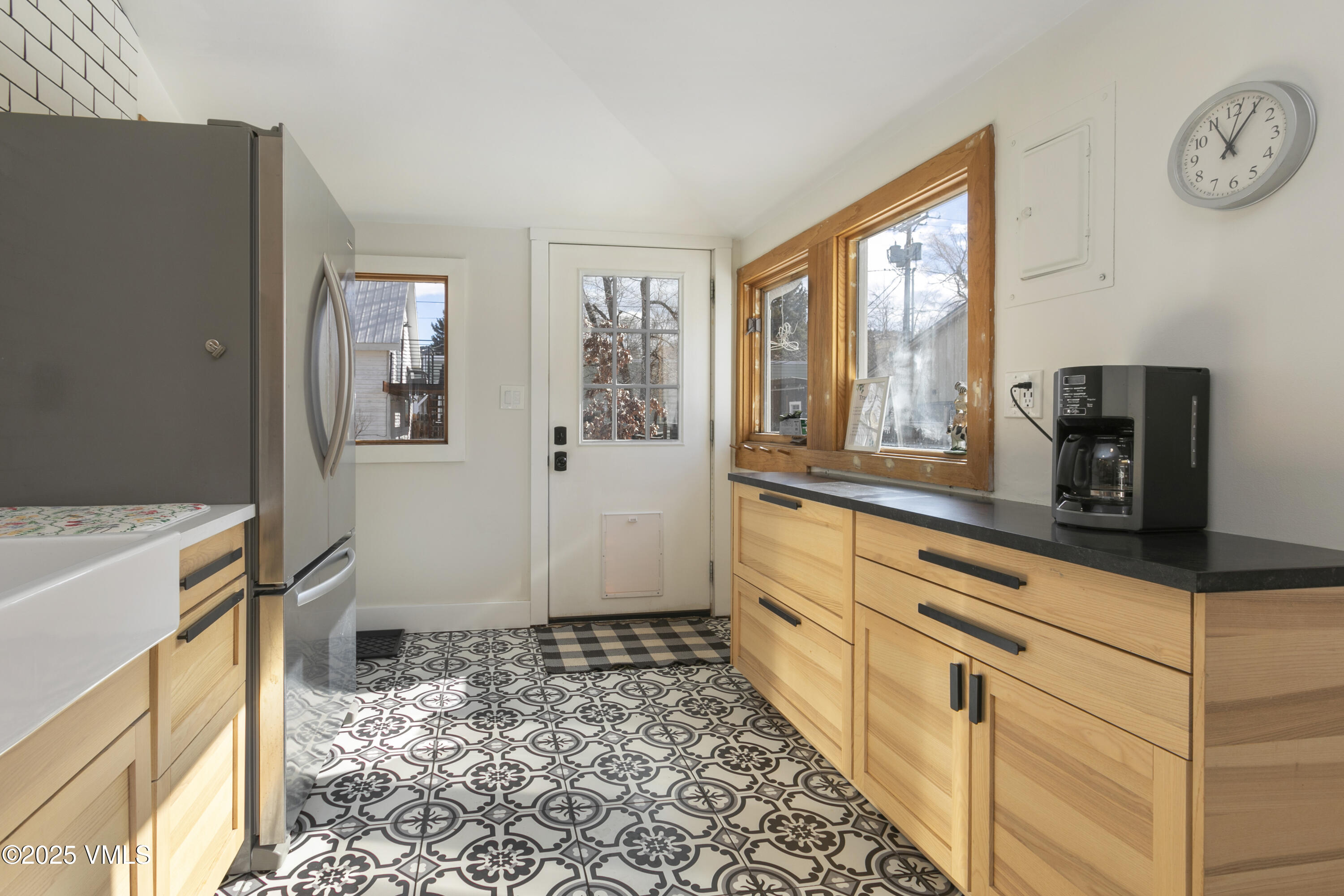 304 Wall Street Property Photo 13